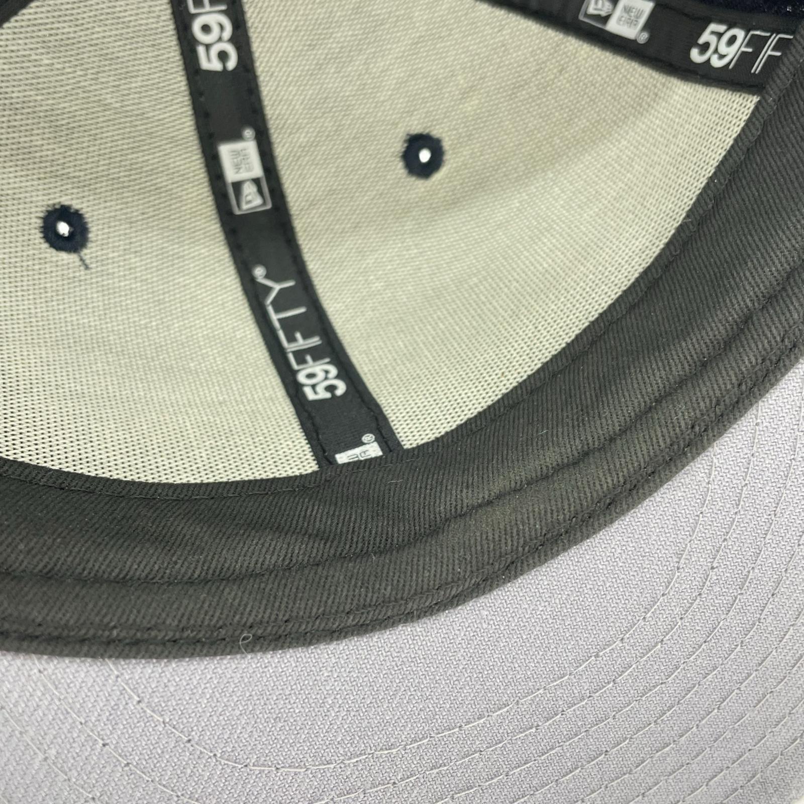 キャップ World Famous Box Logo New Era