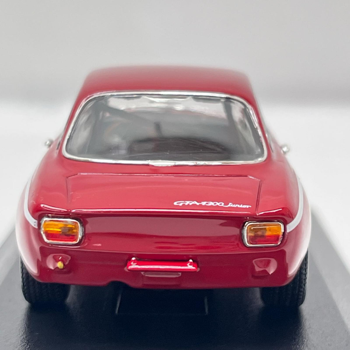 Alfa Romeo GTA 1300 Junior アルファロメオ GTA 1300 ジュニア(レッド) ミニチャンプス(MINICHAMPS) スケールカー