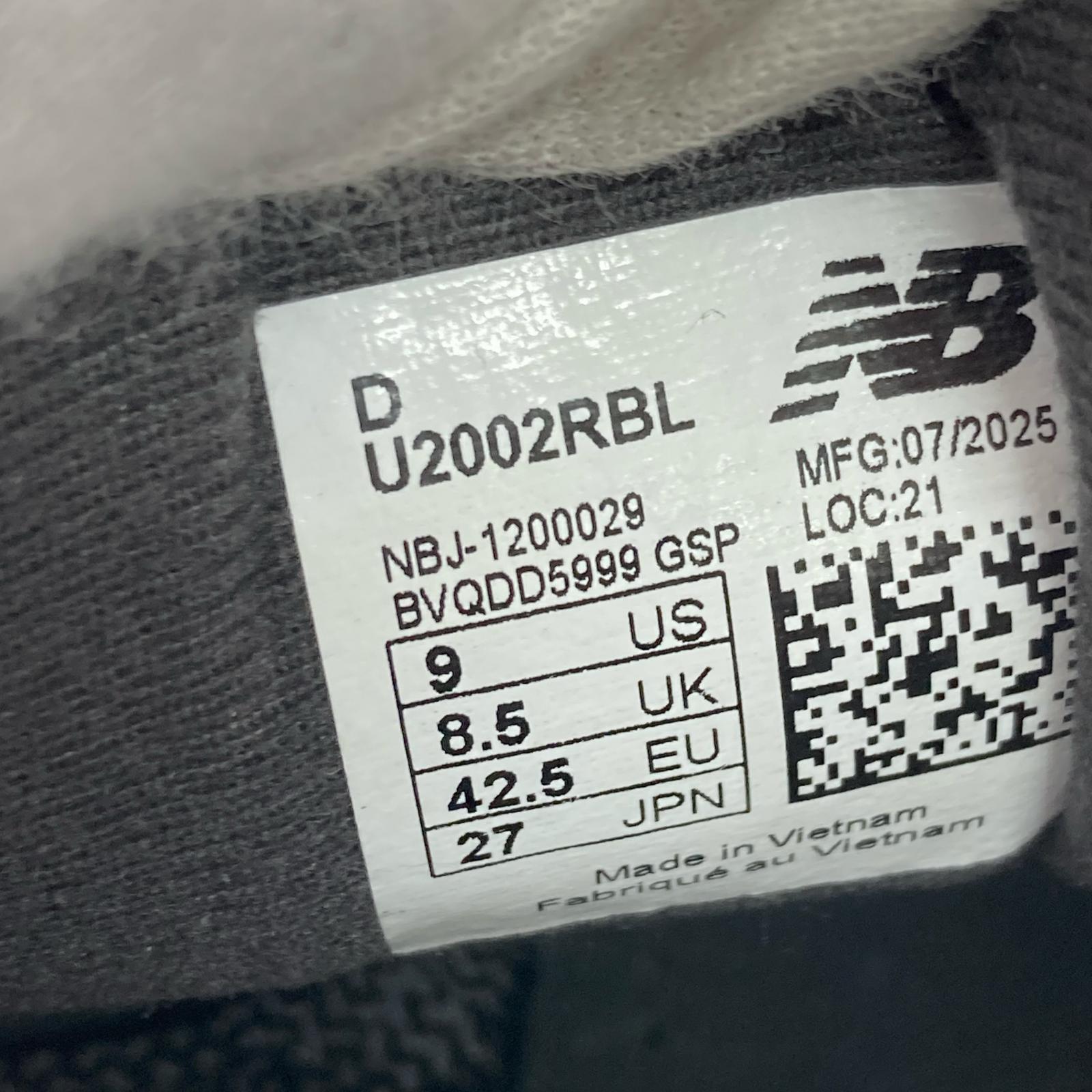 スニーカー 2002R Triple Black 27cm 27cm (US9 UK8 1/2 EU44) ブラック
