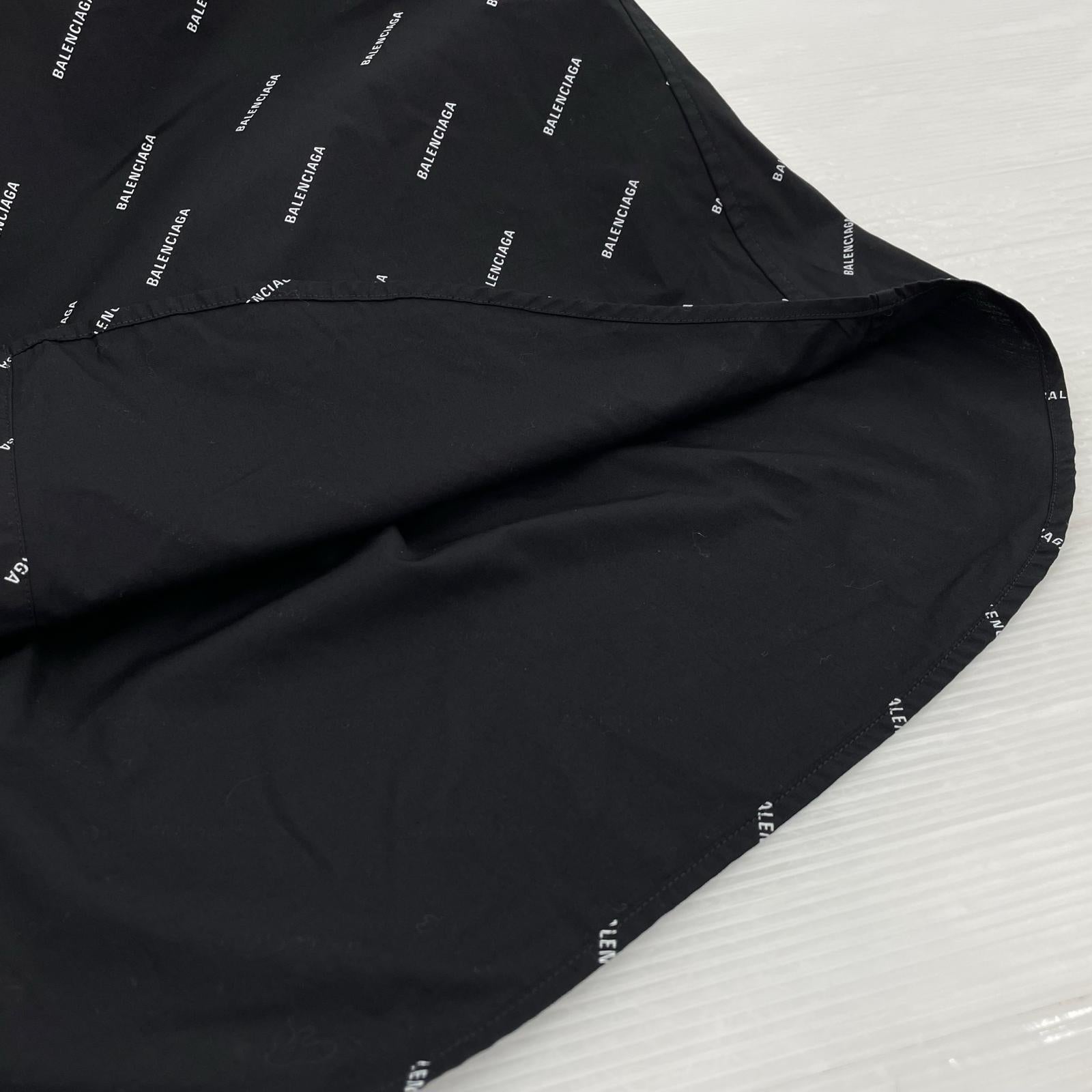 Balenciaga 総ロゴBDシャツ