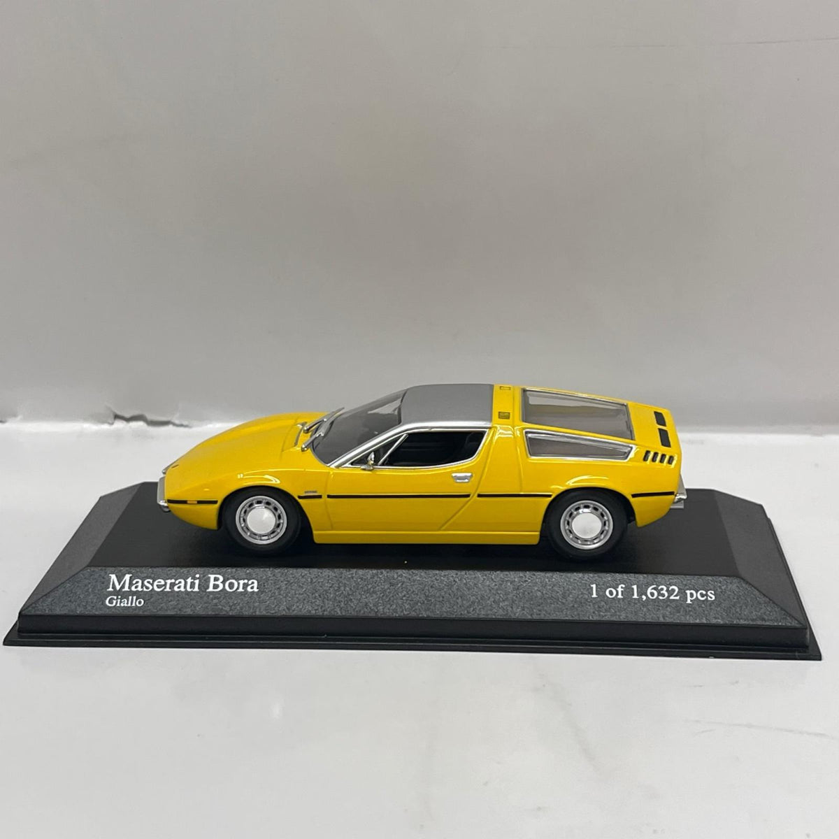 PMA Maserati Bora 1972 ミニチャンプス(MINICHAMPS) スケールカー