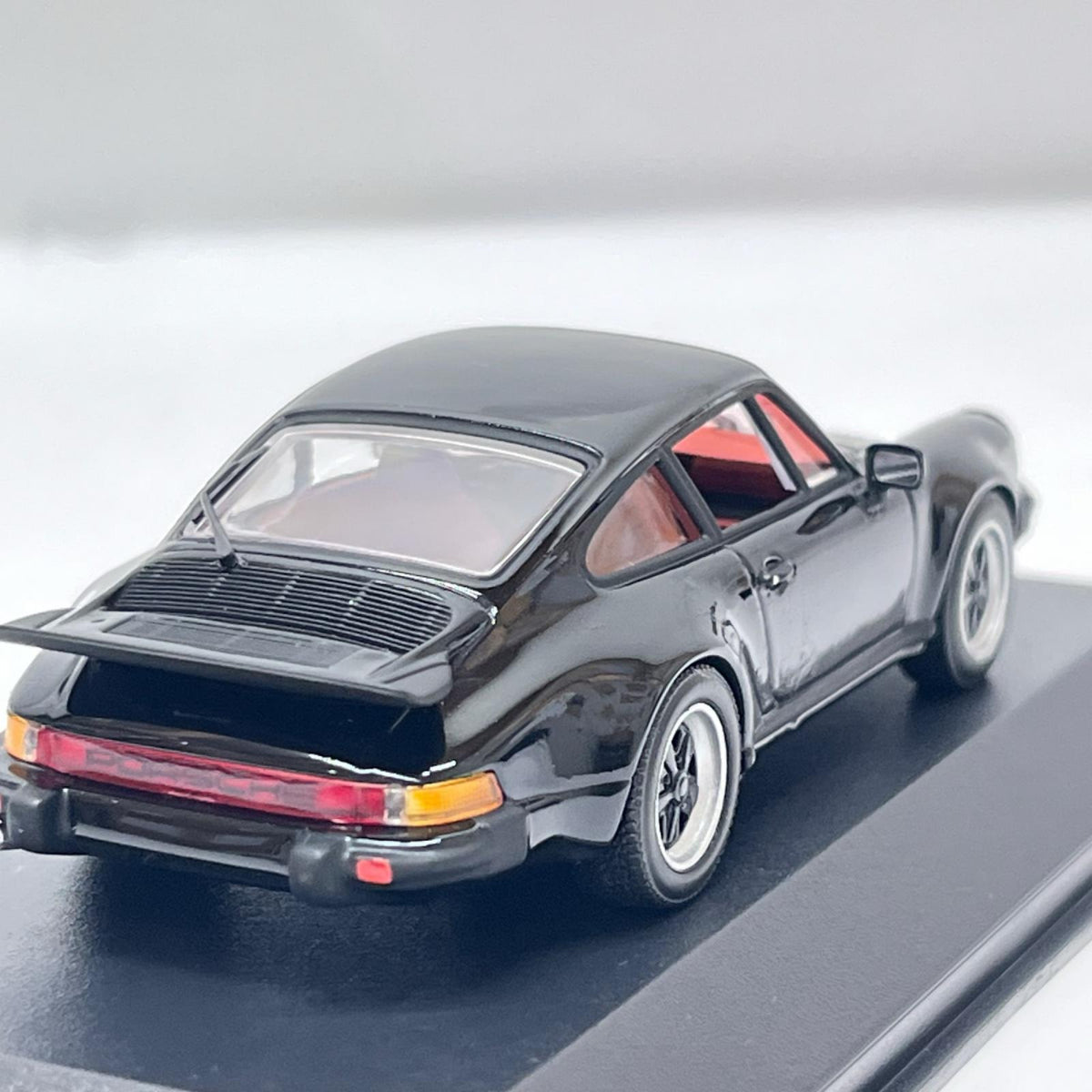 PMA Porsche 911 turbo 1977 ミニチャンプス 1/43 ポルシェ 911 ターボ 1977 ミニチャンプス(MINICHAMPS) スケールカー