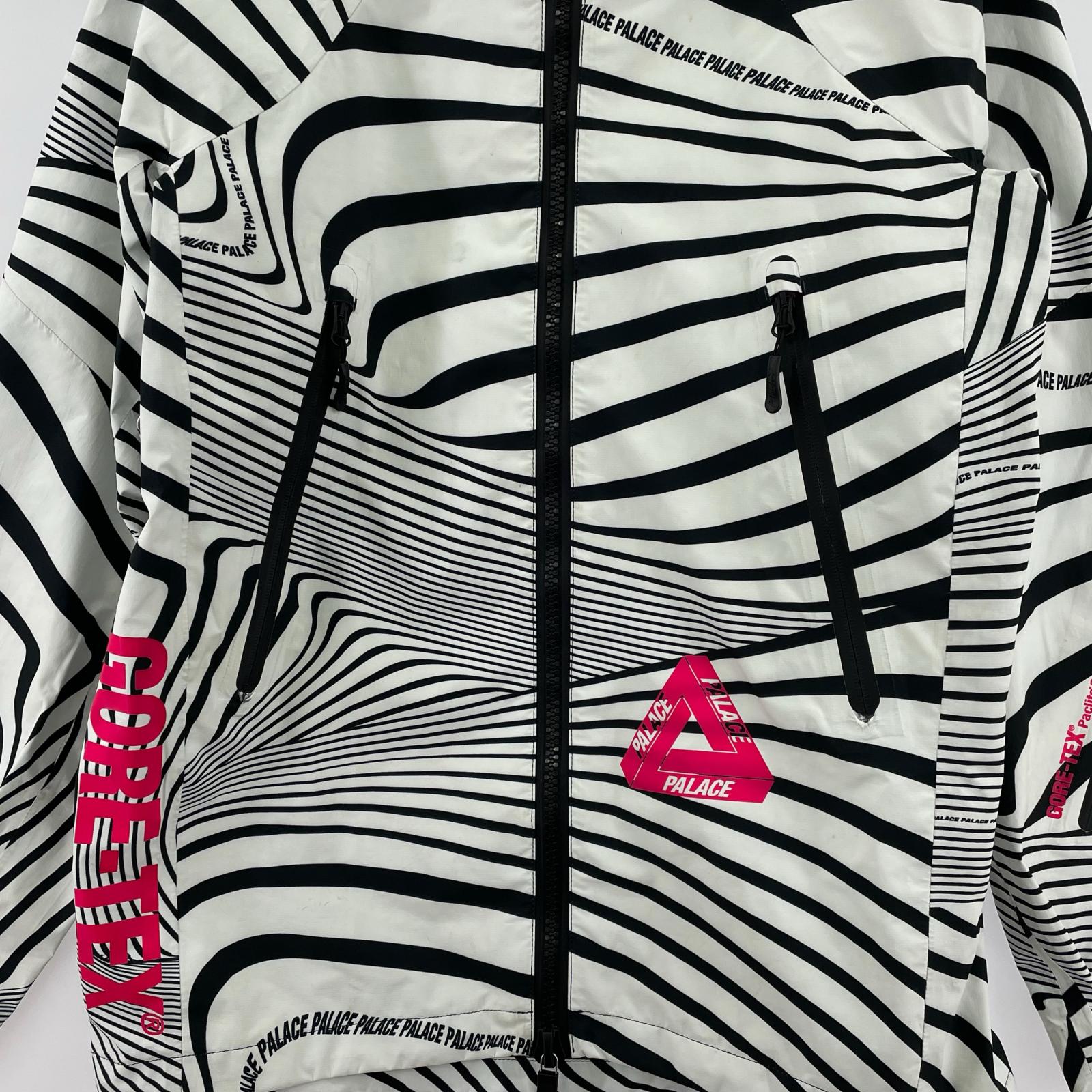 その他アウター PALACE VORTEX JACKET M 背面汚れあり M ホワイト
