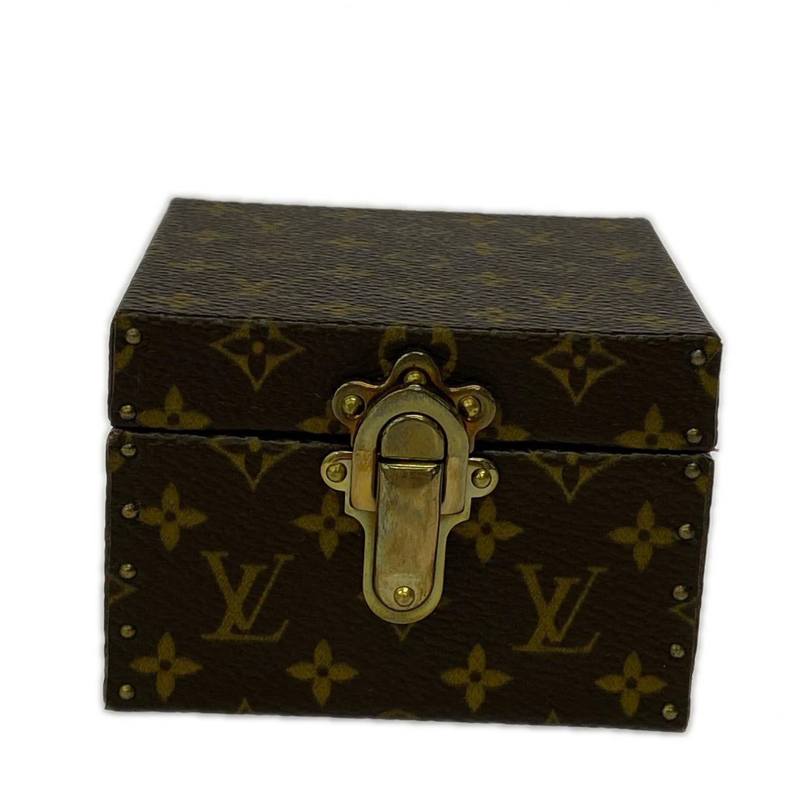 LV アクセサリーボックス