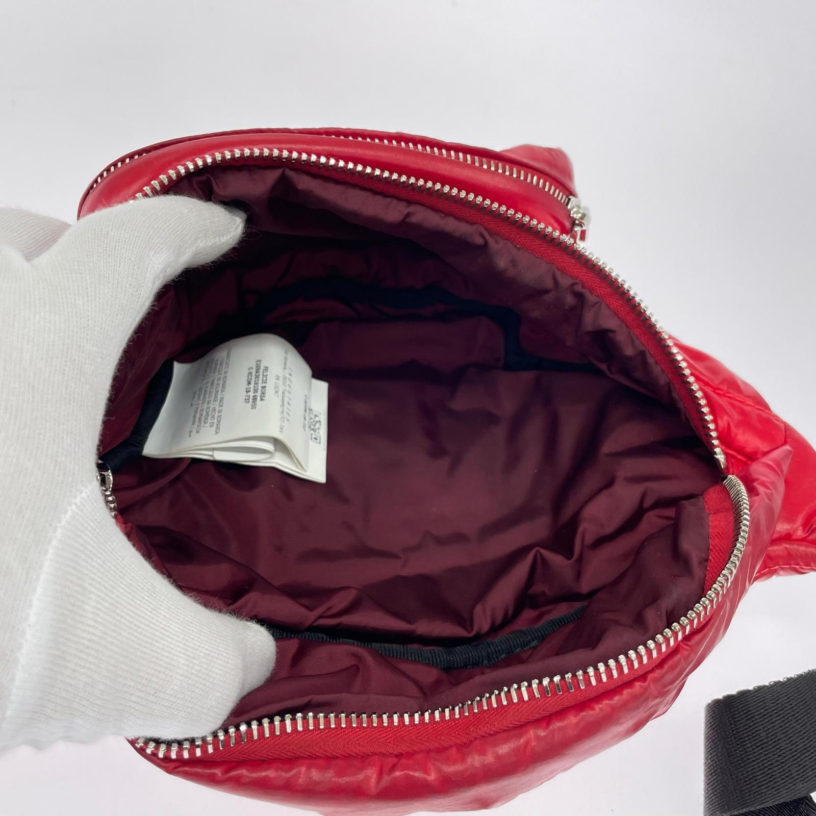 ショルダーバッグ MONCLER キルティングウエストバッグ レッド レッド