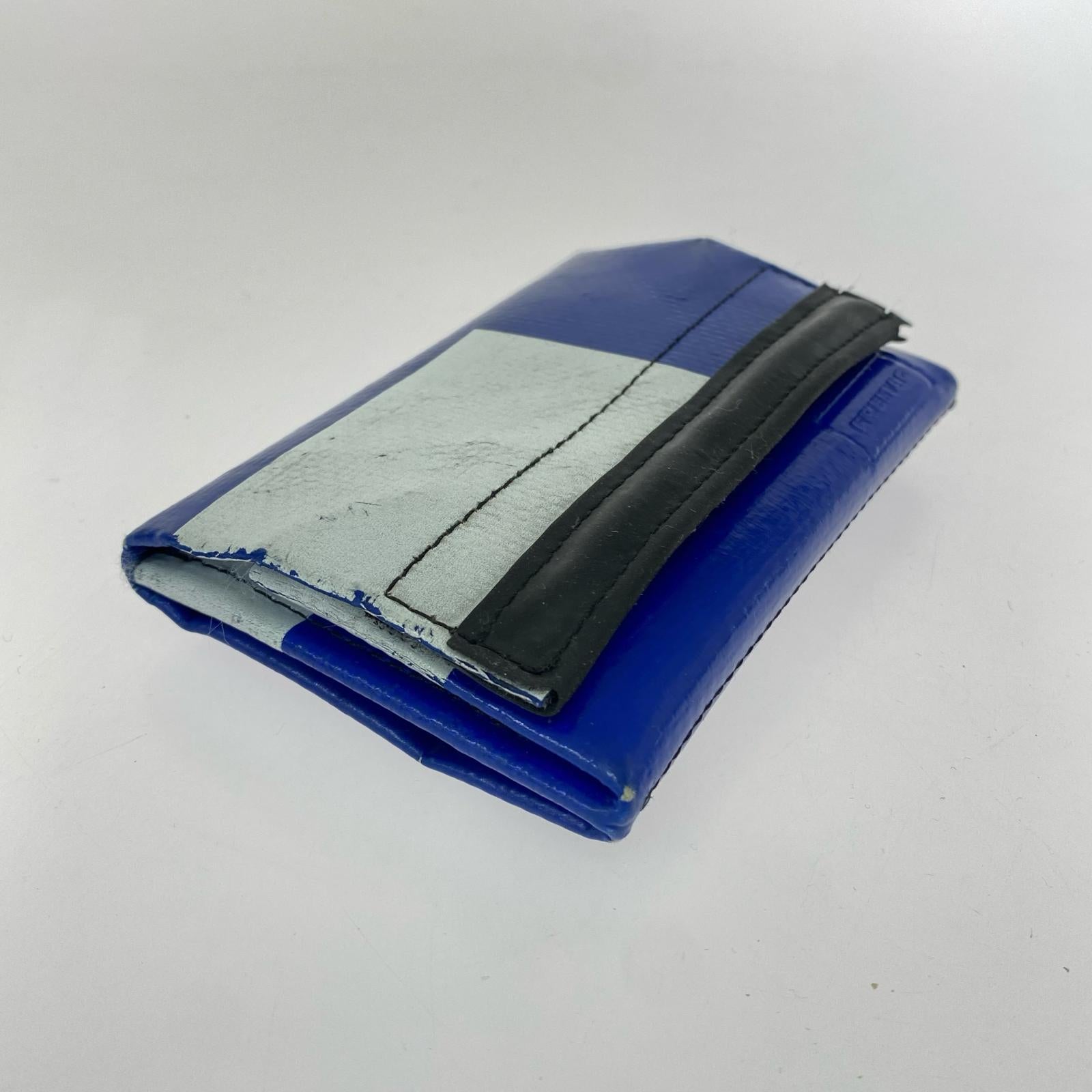 コンパクトウォレット 二つ折り財布 青 ブルー