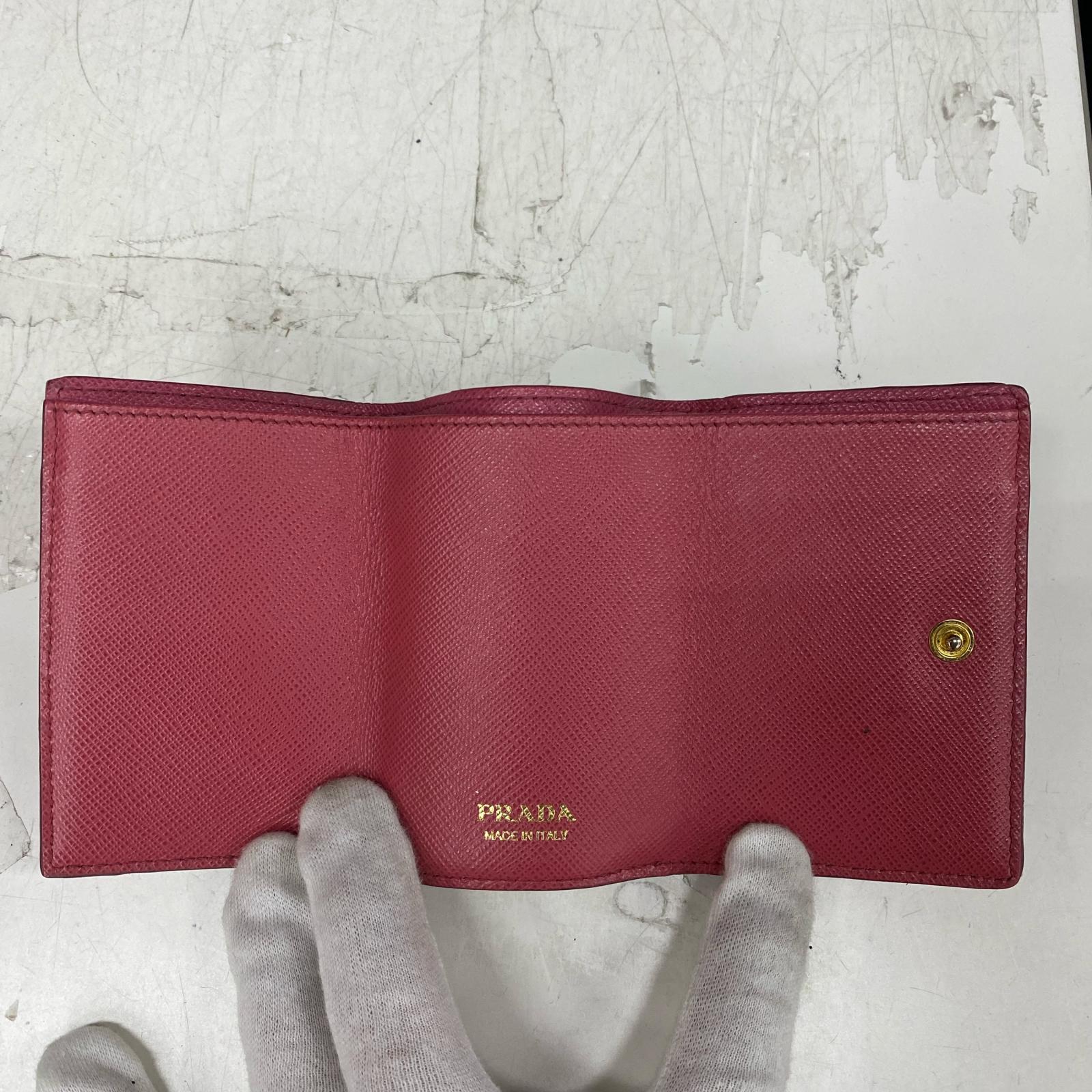 三つ折り財布 ピンク
