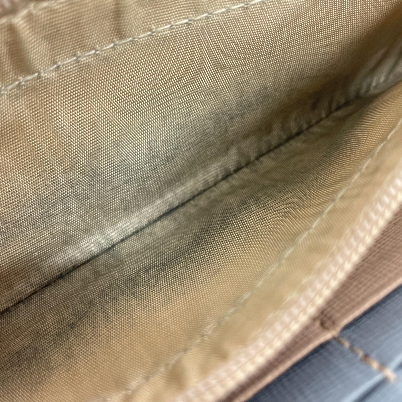 長財布 ラウンドファスナー長財布 水色