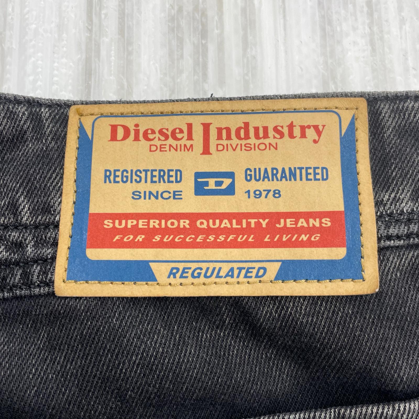 デニムパンツ DIESEL D-MOORIX ブラックデニムブッシュパンツ 32 ブラック 32 ブラック