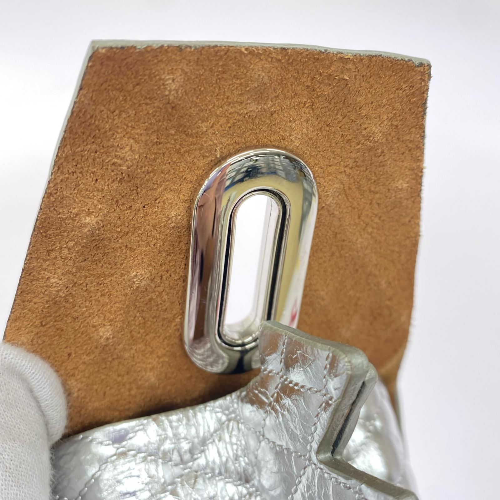 その他バッグ LEATHER CAKE BAG SILVER シルバー