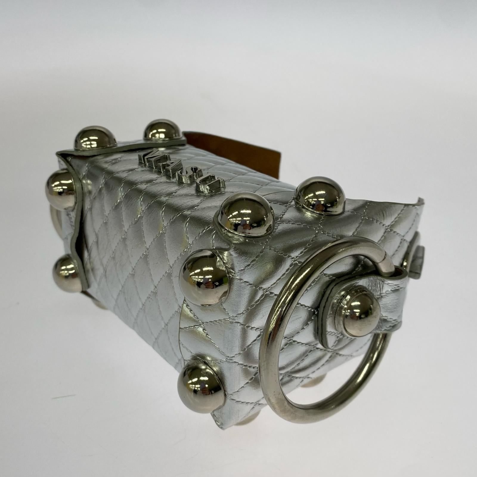 その他バッグ LEATHER CAKE BAG PETTI SILVER