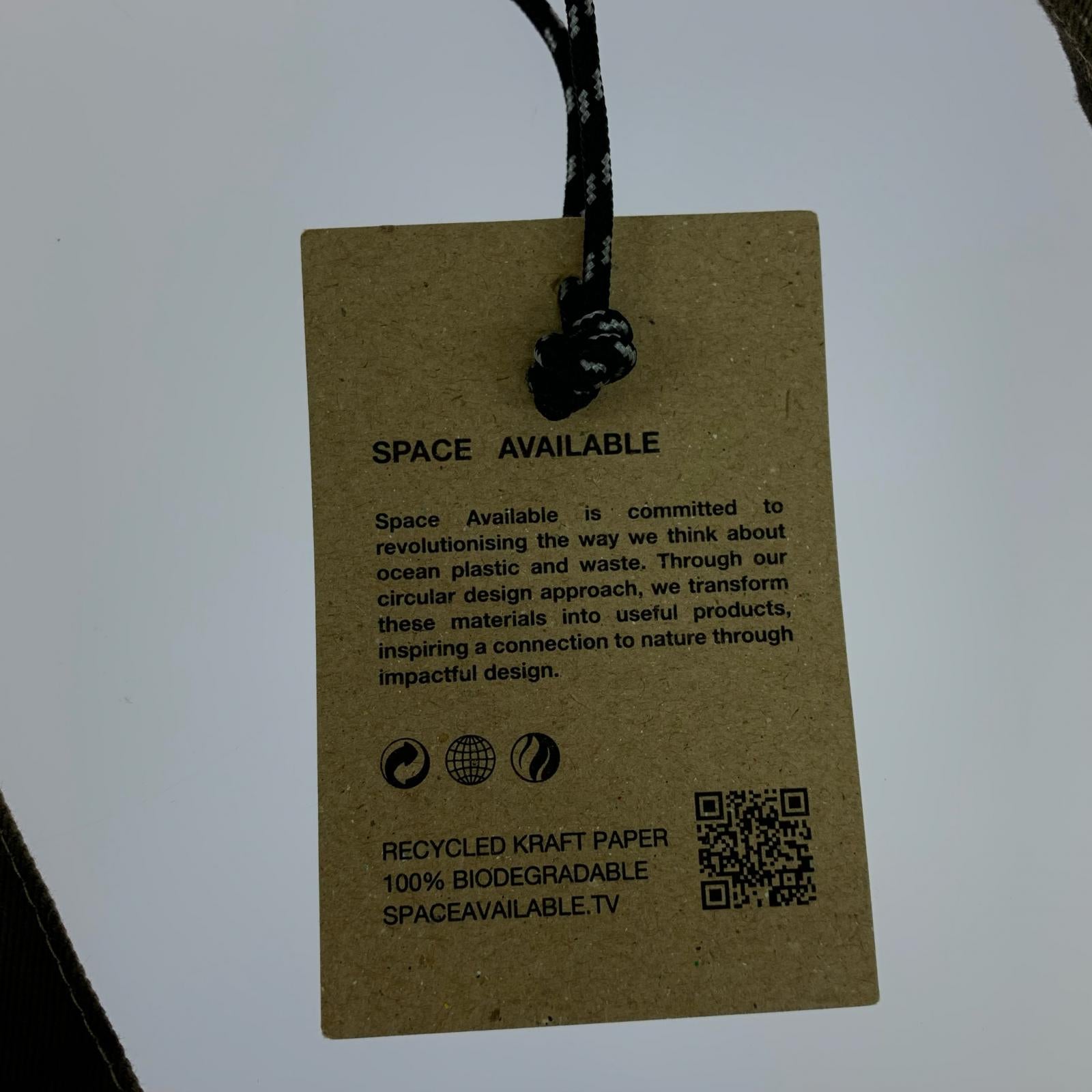 その他バッグ SPACE AVAILABLE スリングバッグ カーキ