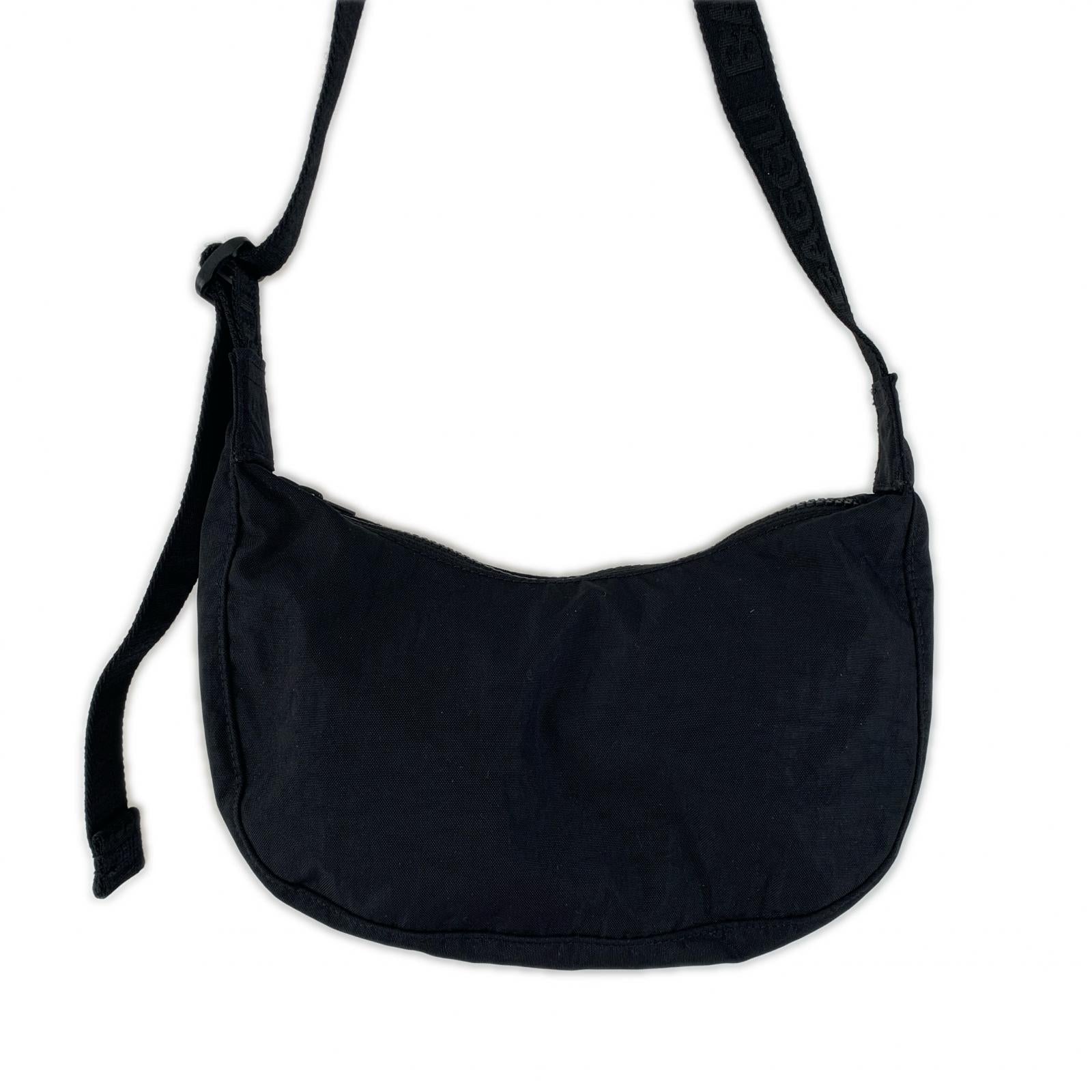 ショルダーバッグ BAGGU SMALL NYLON CRESCENT BAG ブラック