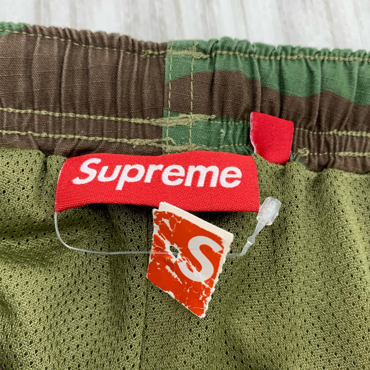 パンツ Supreme 25AW Spellout Embroidered Ripstop Track Pant XL カモ