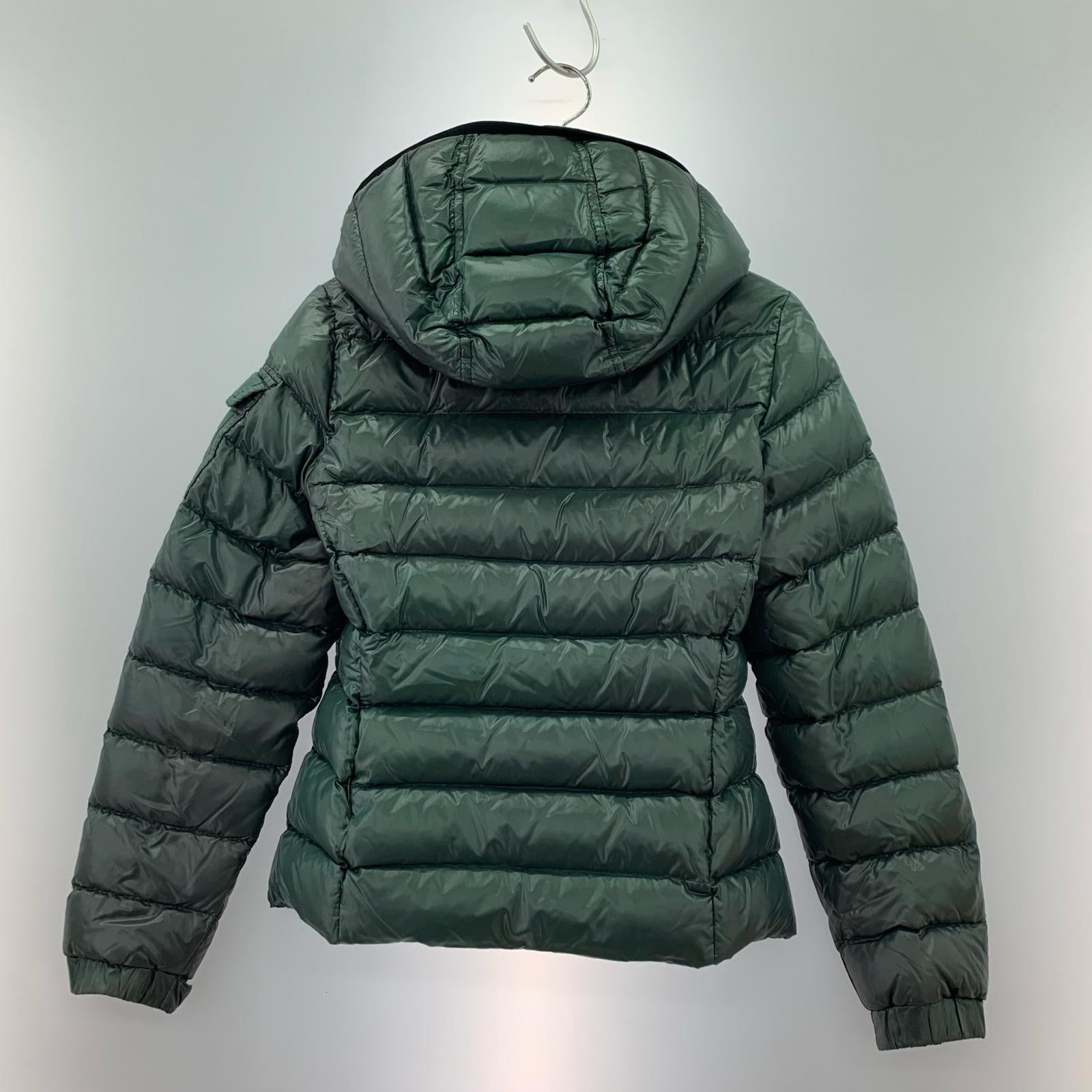 ダウンジャケット MONCLER ダウンジャケット グリーン