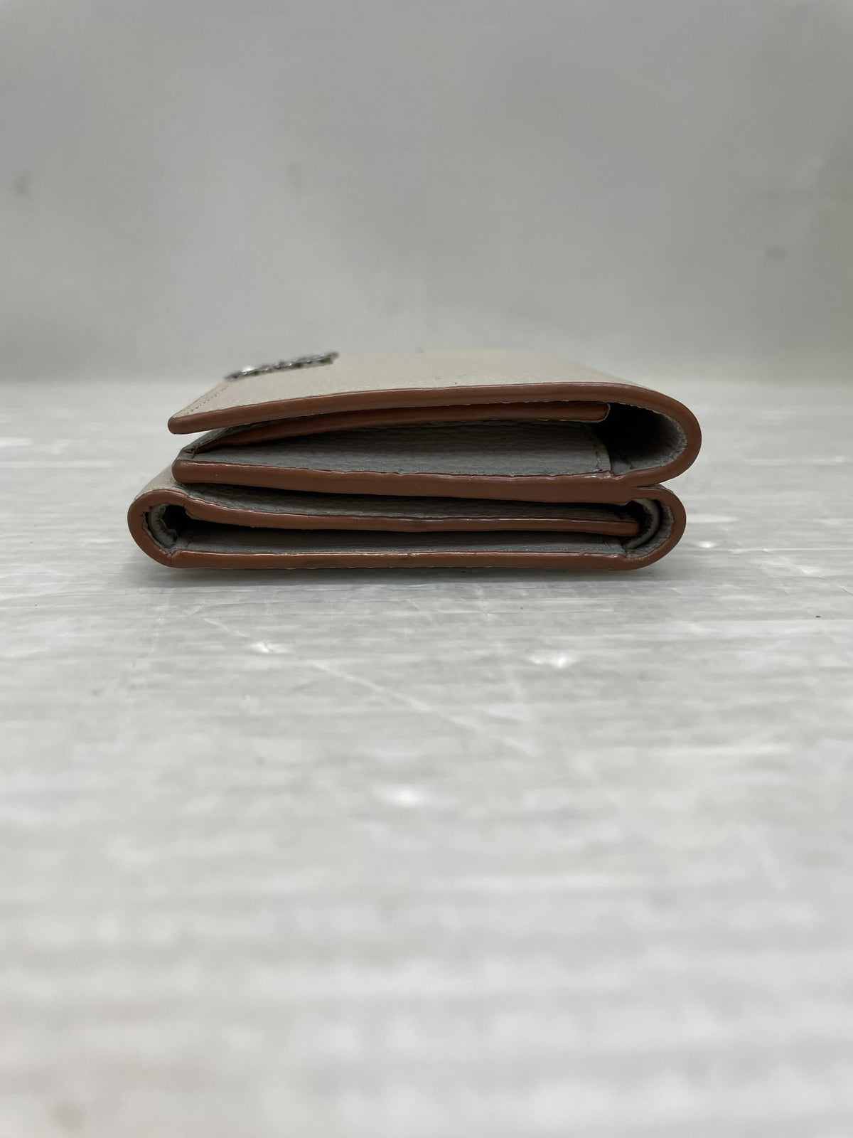 LOEWE アナグラム トライフォールドウォレット ベージュ