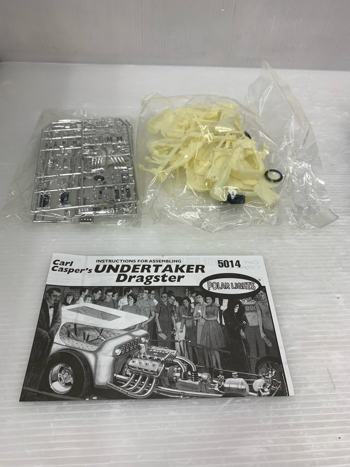 1/25 UNDERTAKER DRAGSTER カープラモ・ミニ四駆