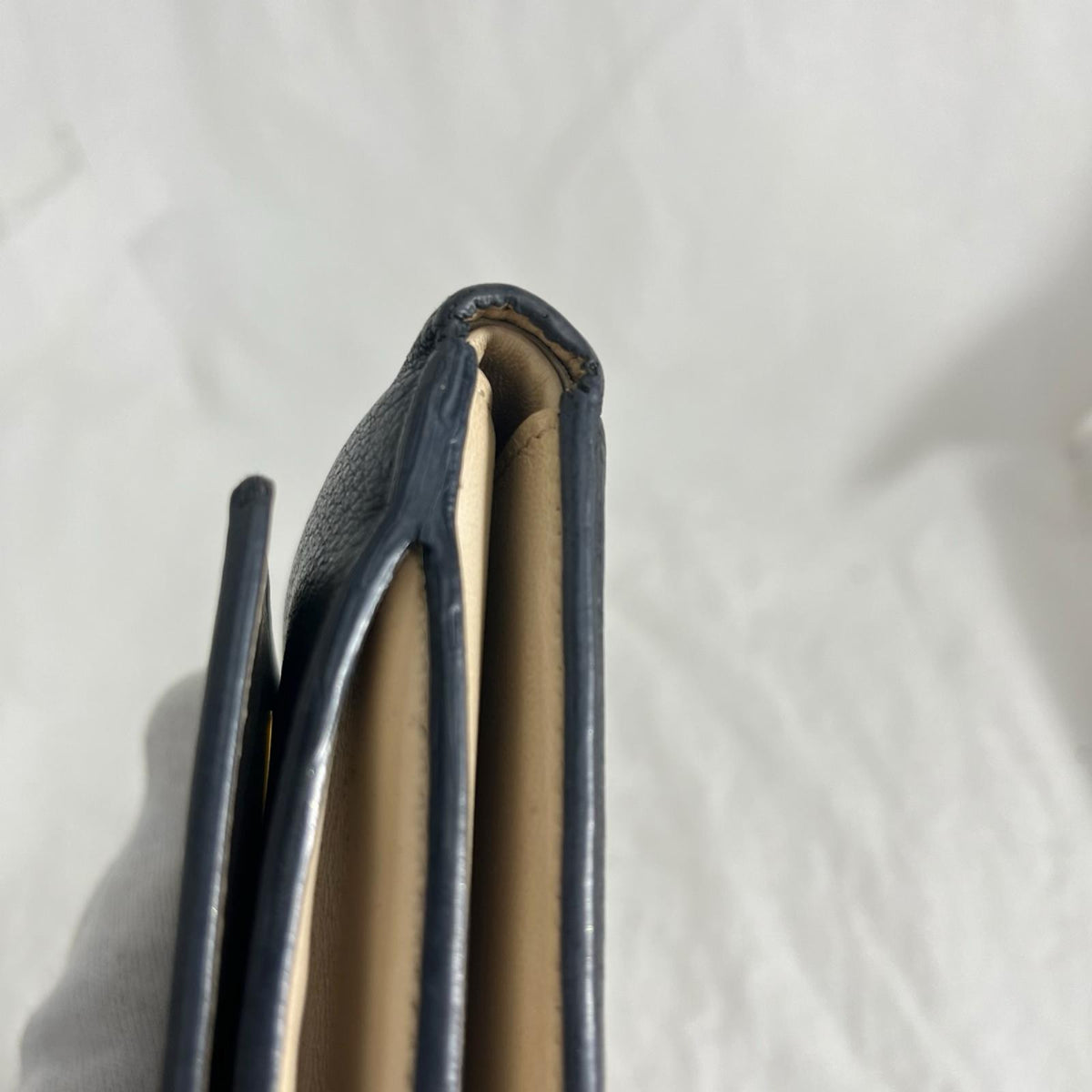 FENDI ピーカブー コンパクトウォレット