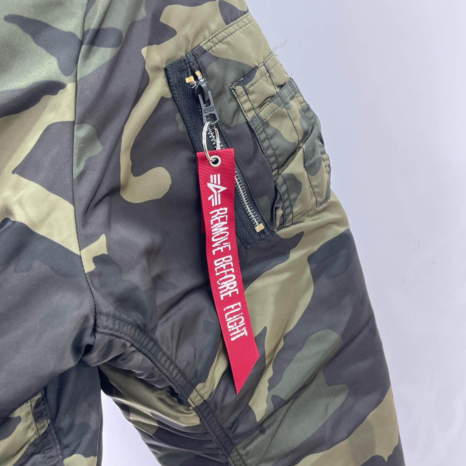 ジャケット MA-1 カモ柄フライトジャケット (XL)