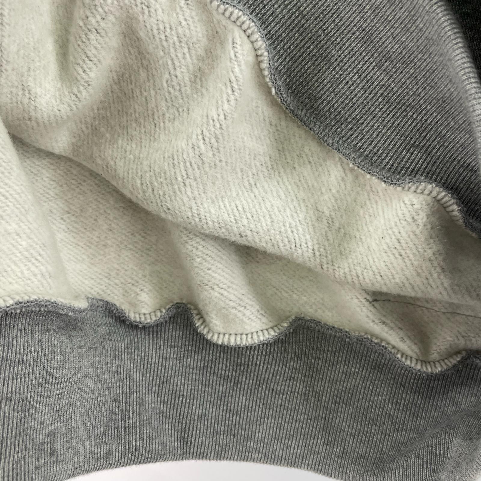 スウェット TNNL SWEATER グレー