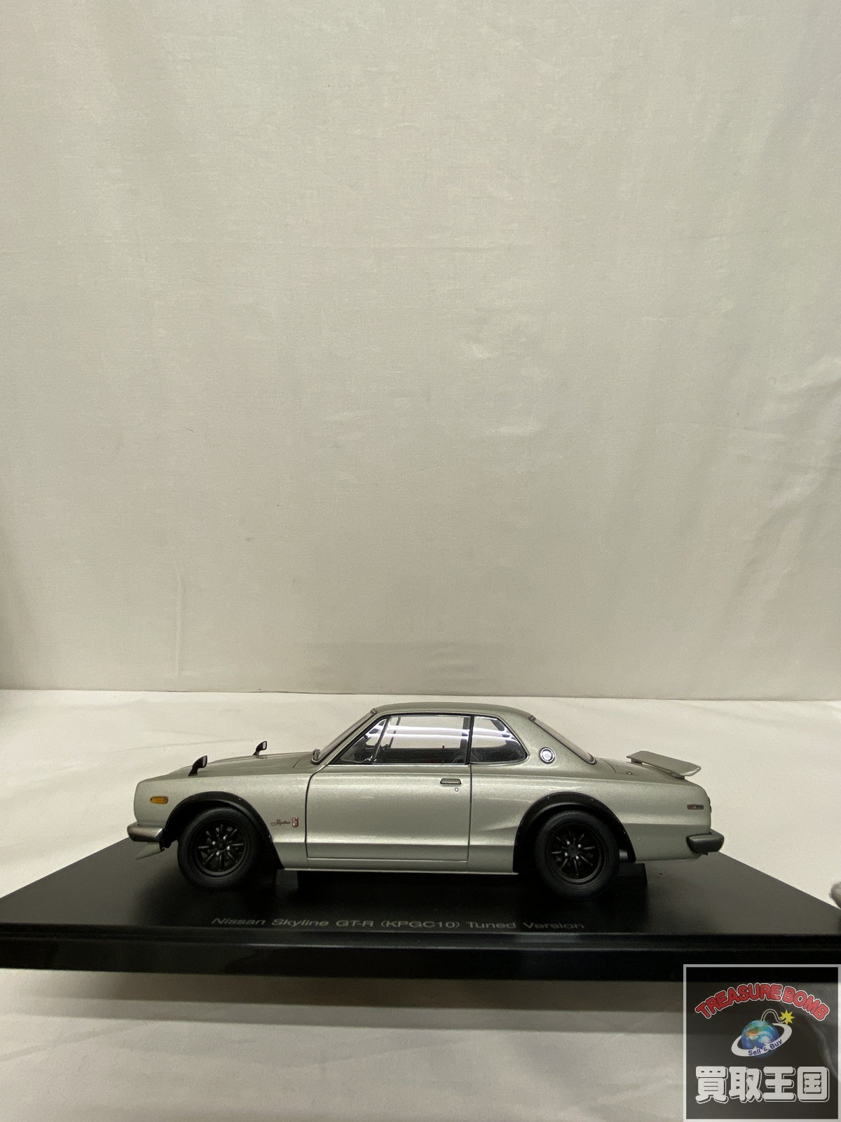 AUTOart Nissan Skyline GT-R(KPGS10)Tuned スケールカー