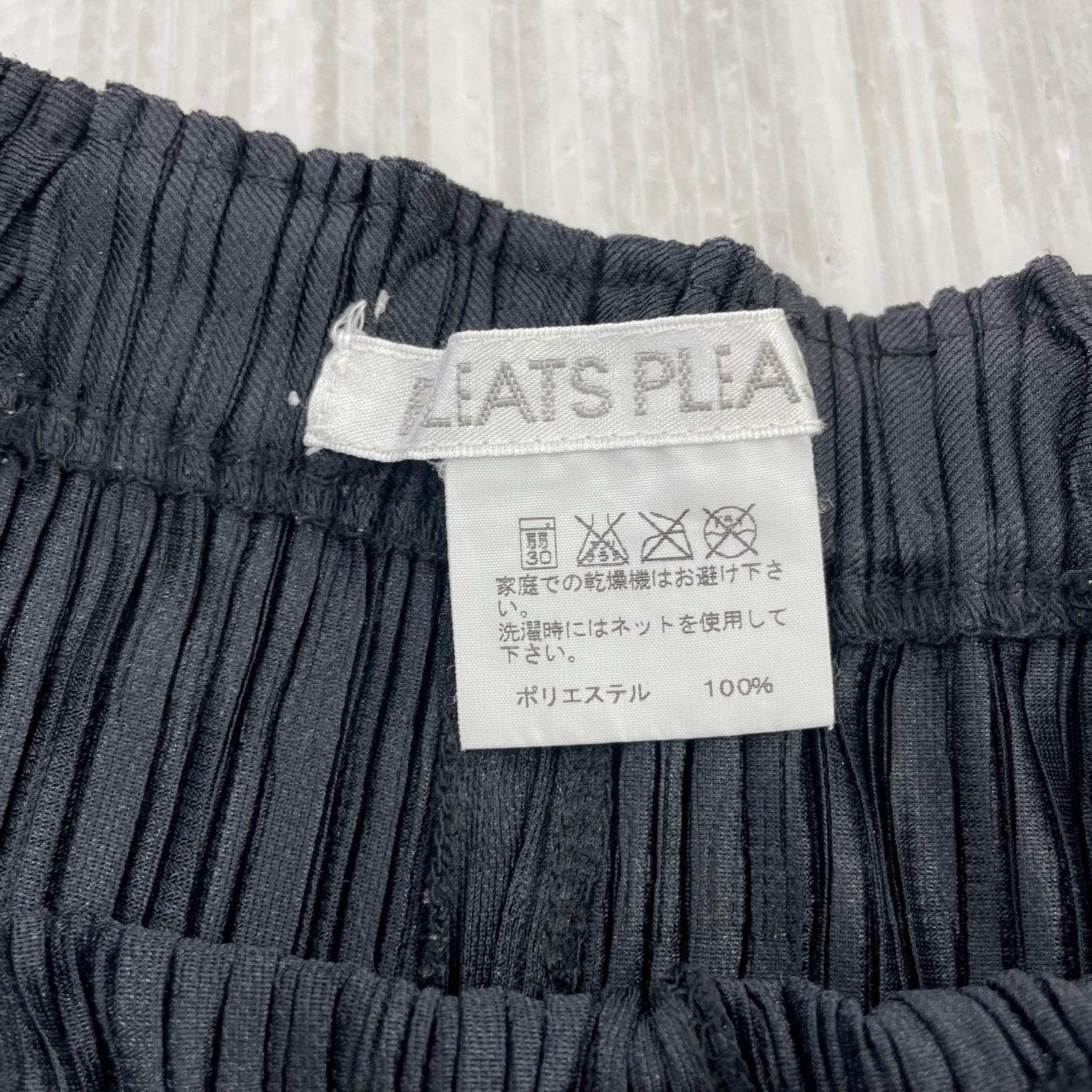 パンツ PLEATS PLEASE プリーツハーフパンツ 黒 (4) 4 ブラック