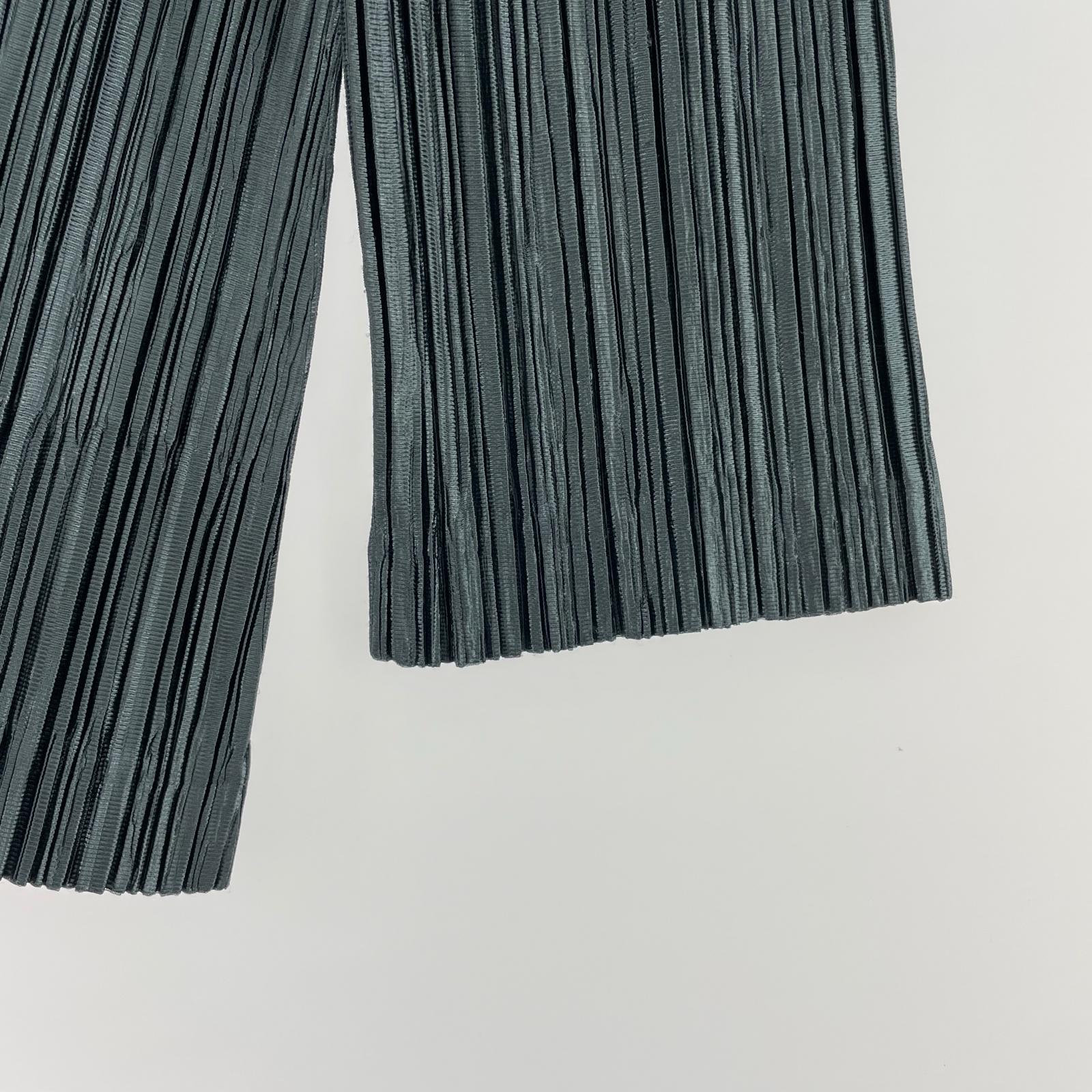 長袖Tシャツ PLEATS PLEASE プリーツカーディガン PP41-J0187 緑 (3) 3 グリーン