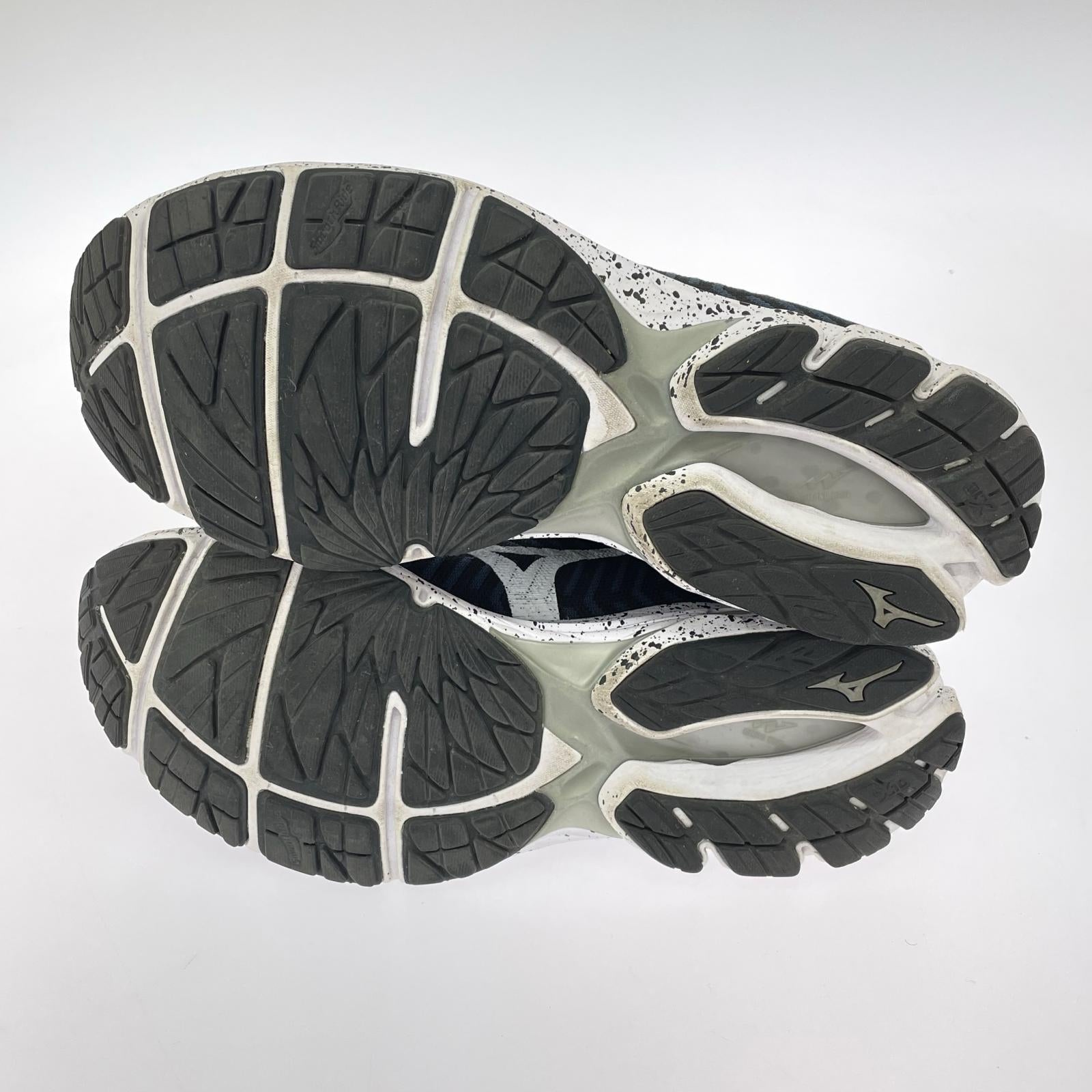 スニーカー WAVE KNIT R2/27.5 27.5cm (US9 1/2 UK9 EU45) ブラック