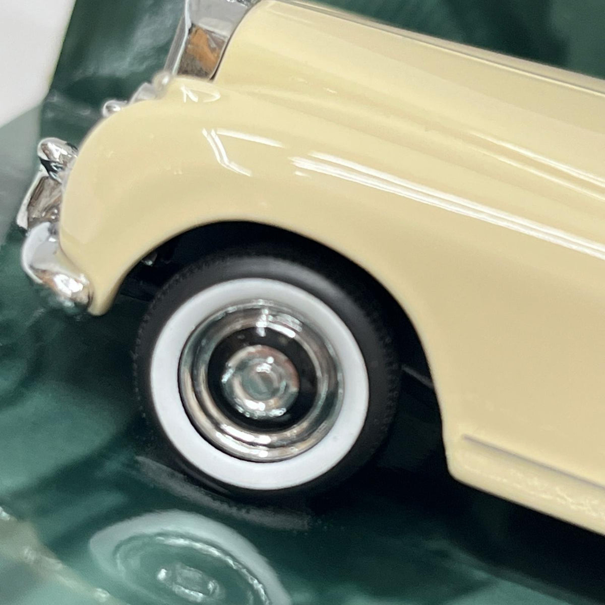 PMA 1/43 ベントレー S1コンチネンタル フライングスパー MINICHAMPS(ミニチャンプス) 1/43 ベントレー コンチネンタル S1 フライングスパー ミニチャンプス(PMA) スケールカー