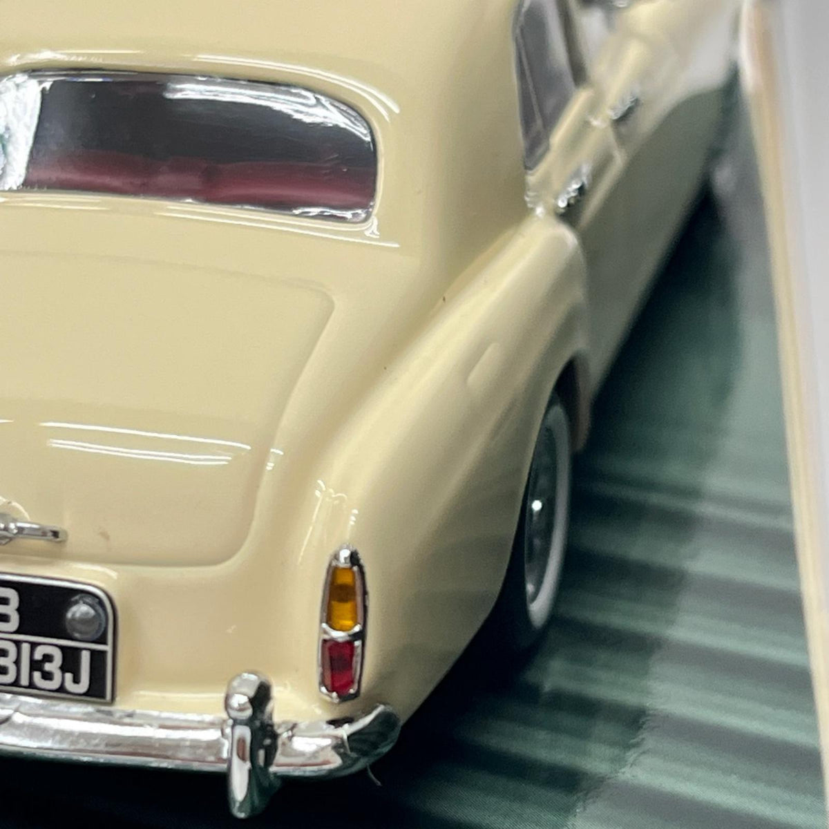 PMA 1/43 ベントレー S1コンチネンタル フライングスパー MINICHAMPS(ミニチャンプス) 1/43 ベントレー コンチネンタル S1 フライングスパー ミニチャンプス(PMA) スケールカー