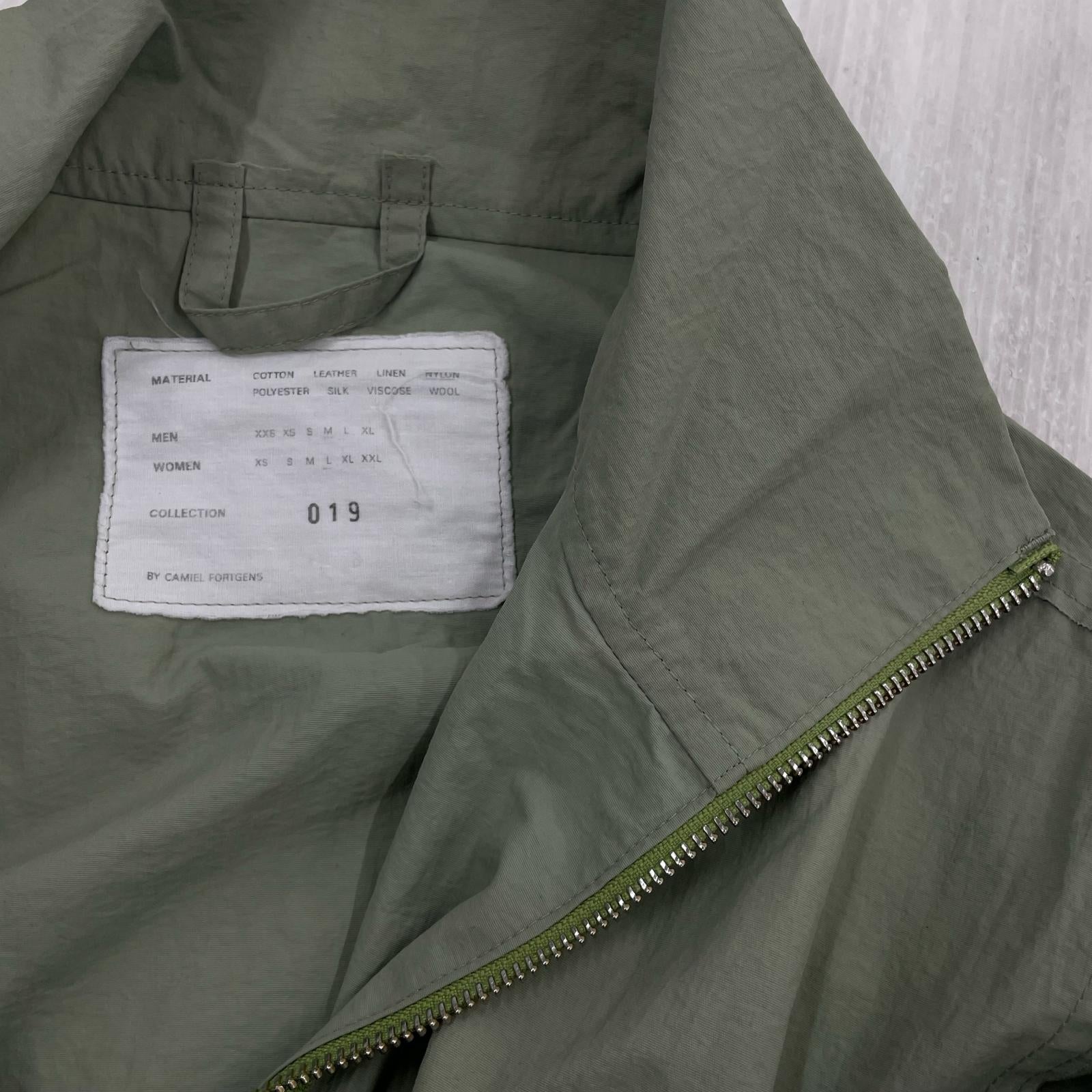 ジャケット CAMIEL FORTGENS TRACK JACKET YECH NYLON DYED L サファリグリーン L