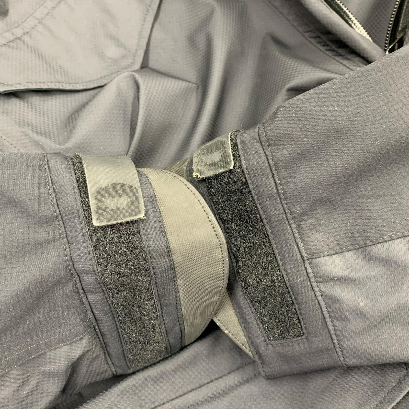 マウンテンパーカー ナイロンマウンテンパーカー GORE-TEX ブラック