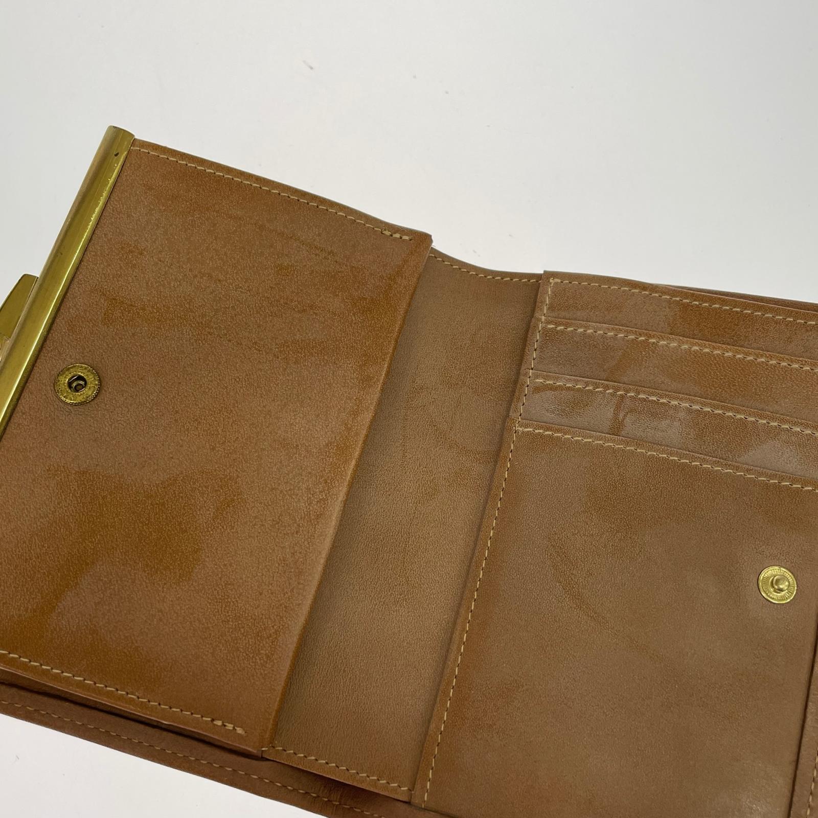 コンパクトウォレット GHURKA 二つ折り財布