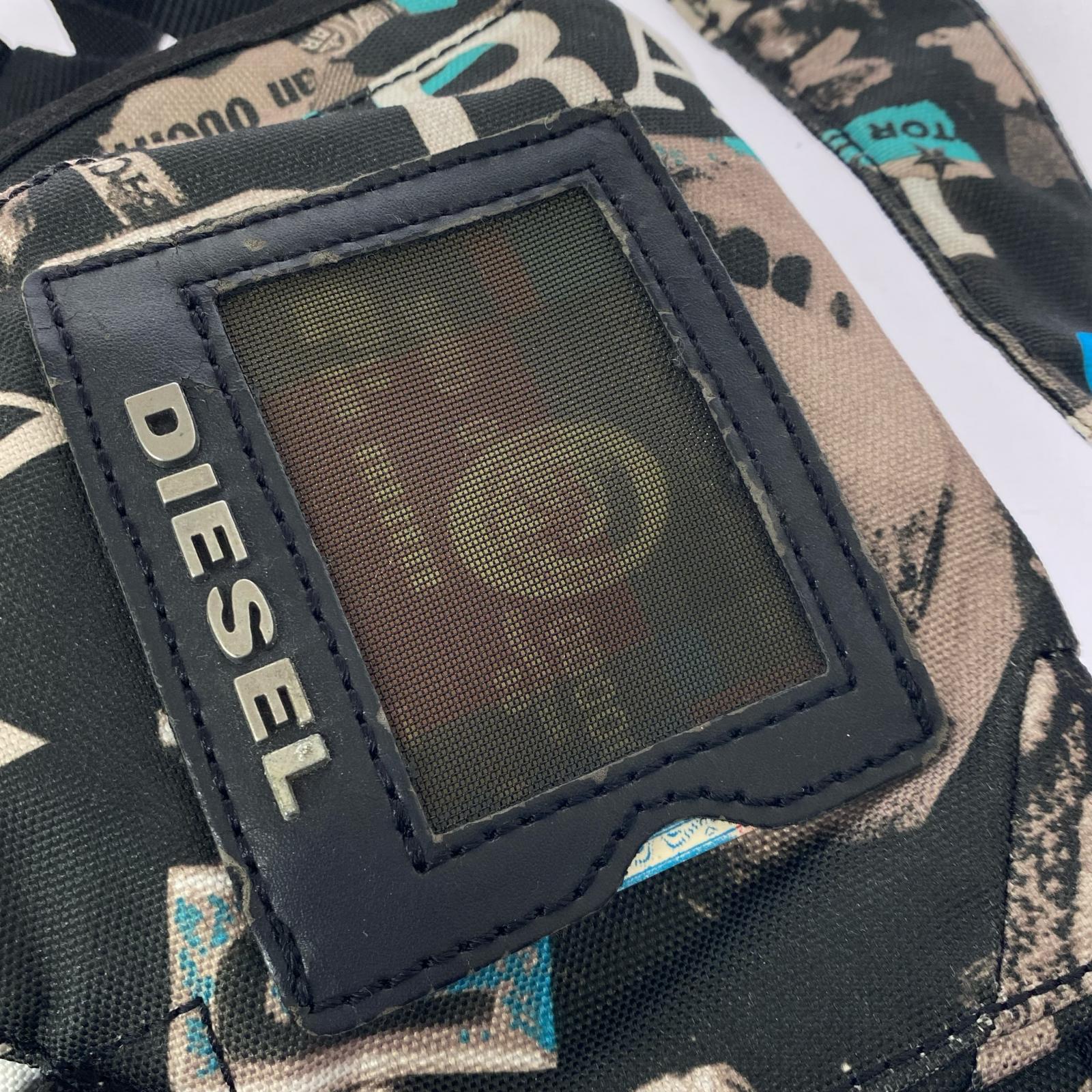ショルダーバッグ 00s メタルロゴ 総柄ショルダーバッグ マルチカラー