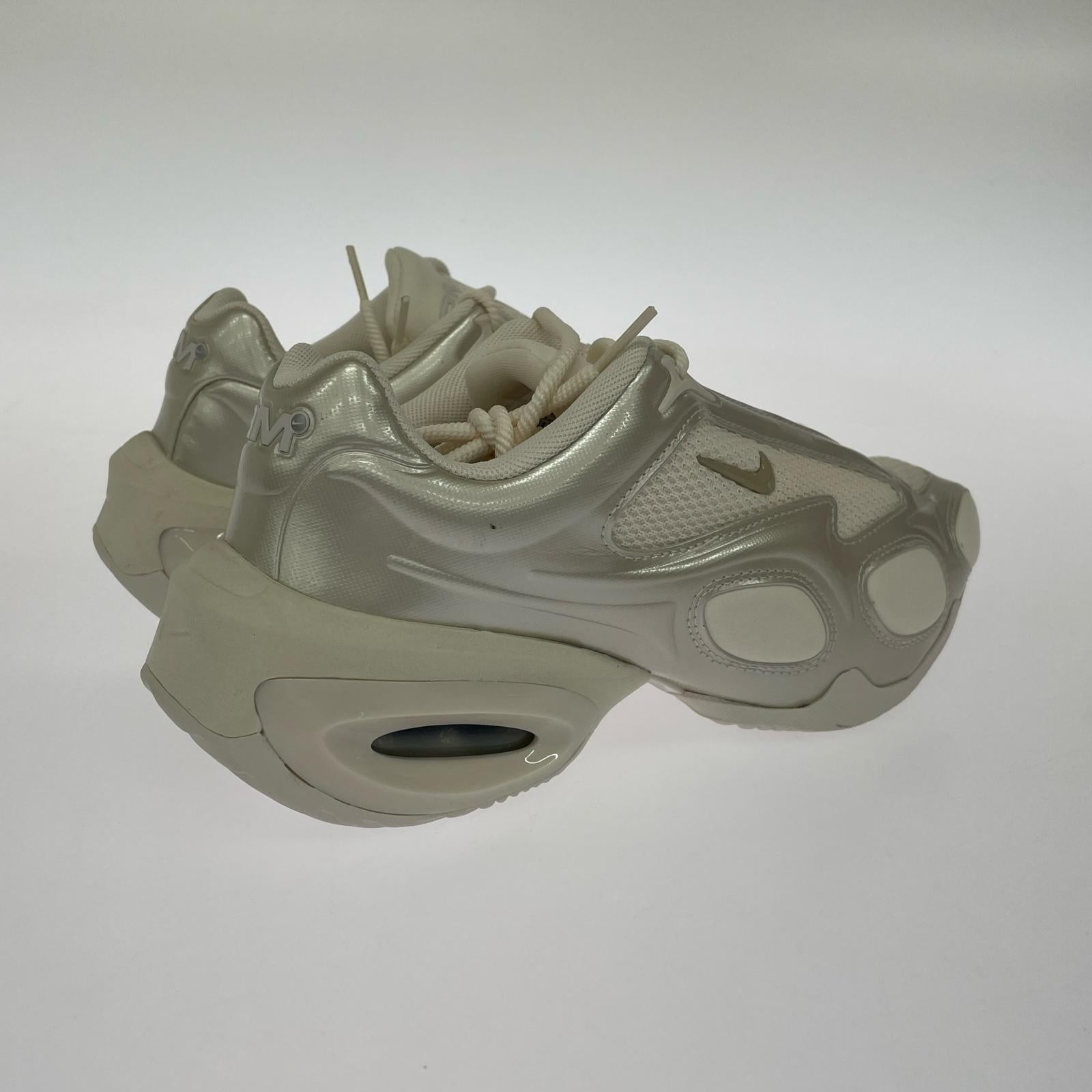 スニーカー WMNS AIR MAX MUSE 24.0㎝ 24cm (US6 UK5 1/2 EU38) シルバー