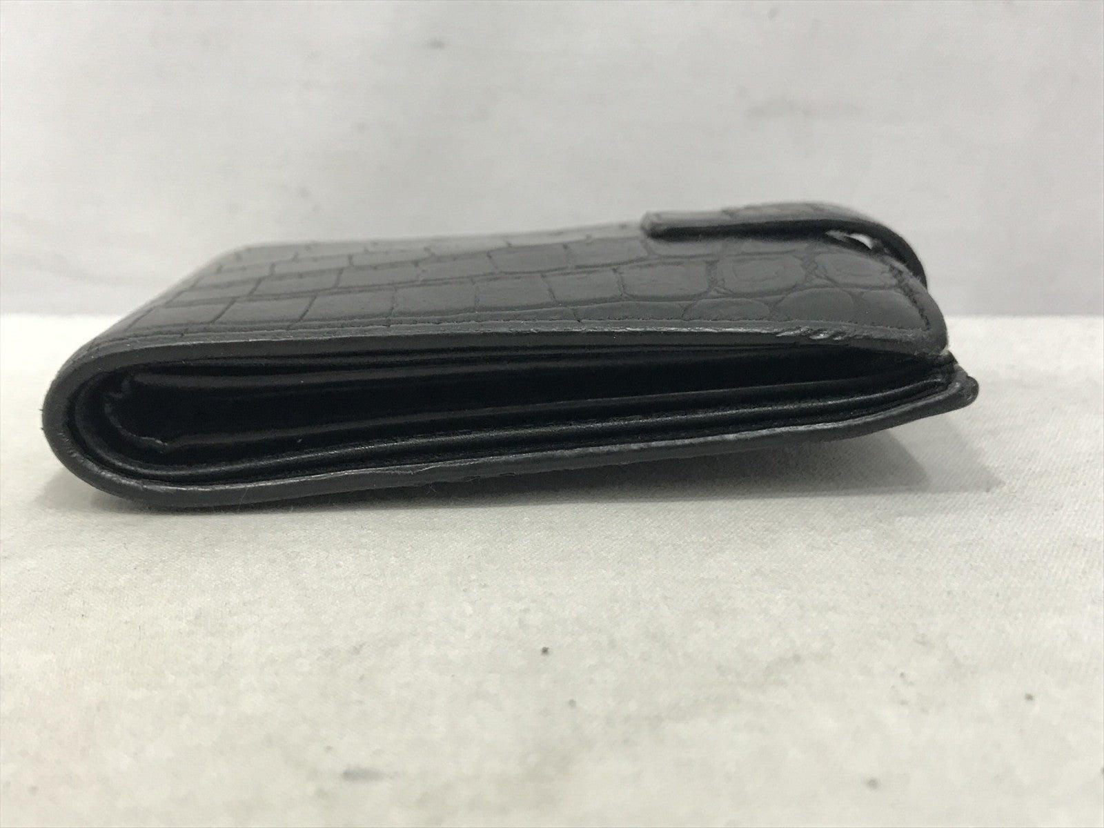 二つ折り財布