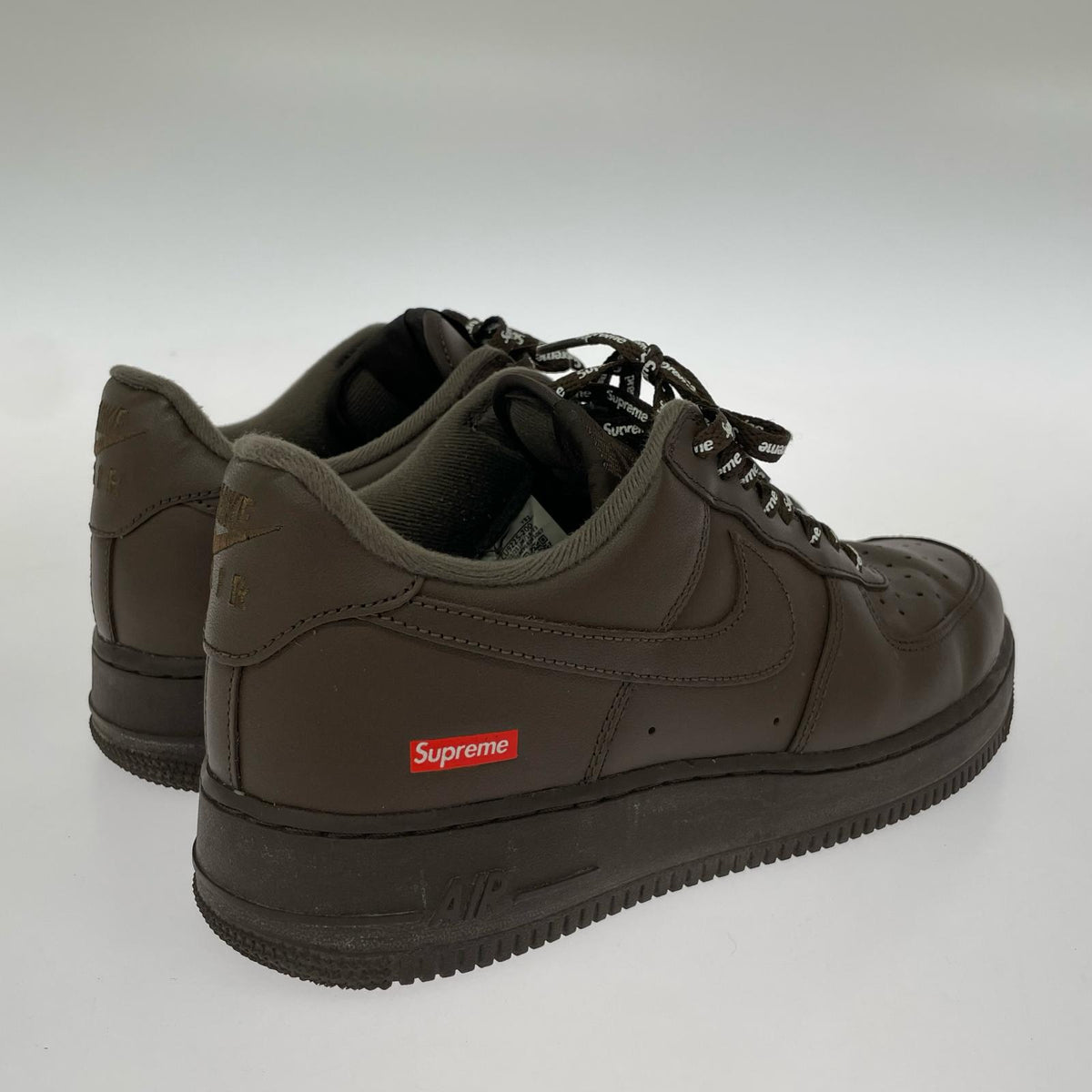 スニーカー NIKE × Supreme AIR FORCE 1 27cm (US9 UK8 1/2 EU44) ブラウン
