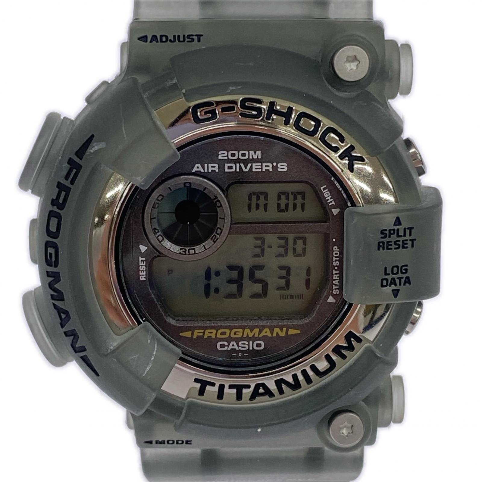 腕時計 DW-8200MS-8T メンインスモーク デジタル クォーツ腕時計 クリア