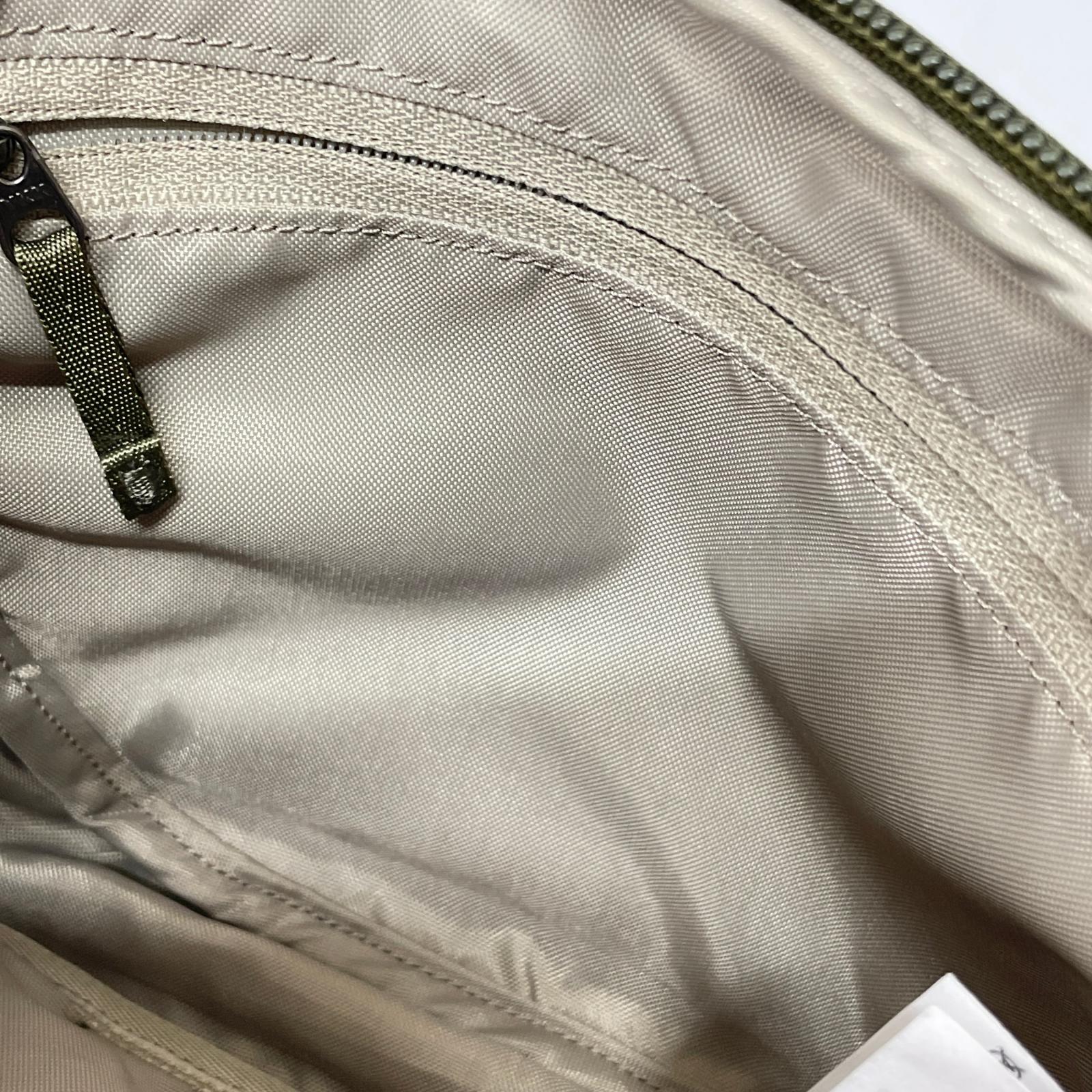 ショルダーバッグ Maka2 Waistpack カーキ