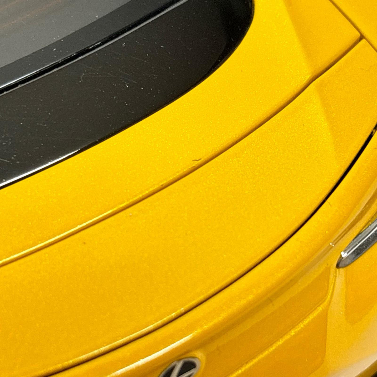 AUTOart 1/18 Lexus LC500 メタリックイエロー オートアート スケールカー