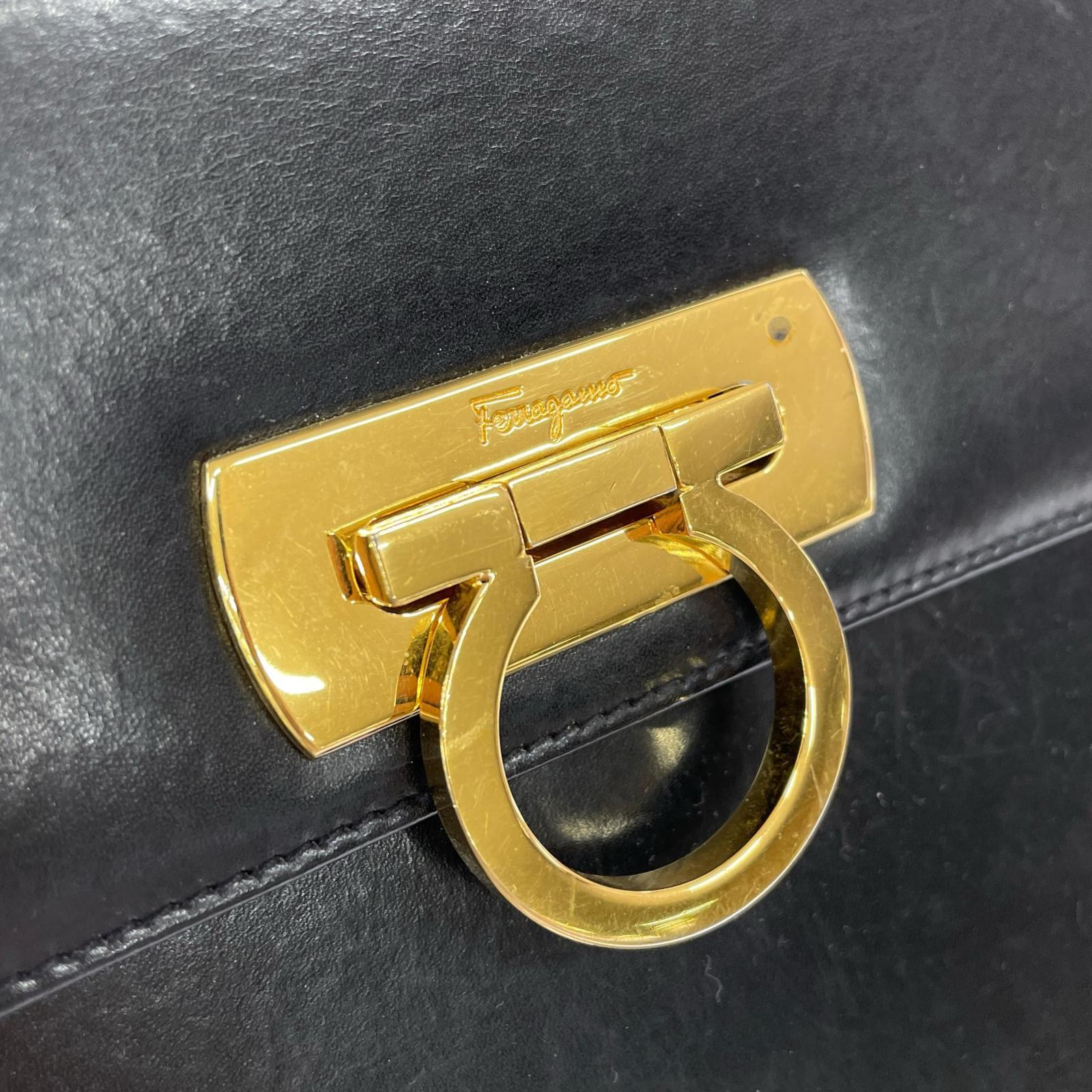 S.Ferragamo ガンチーニ 2WAYハンドバッグ AT-21 0536