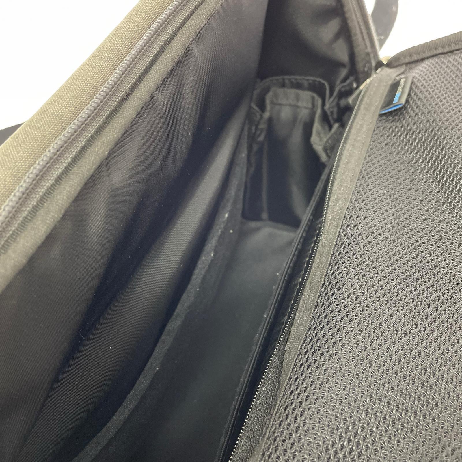ショルダーバッグ ひらくPCバッグ グレー
