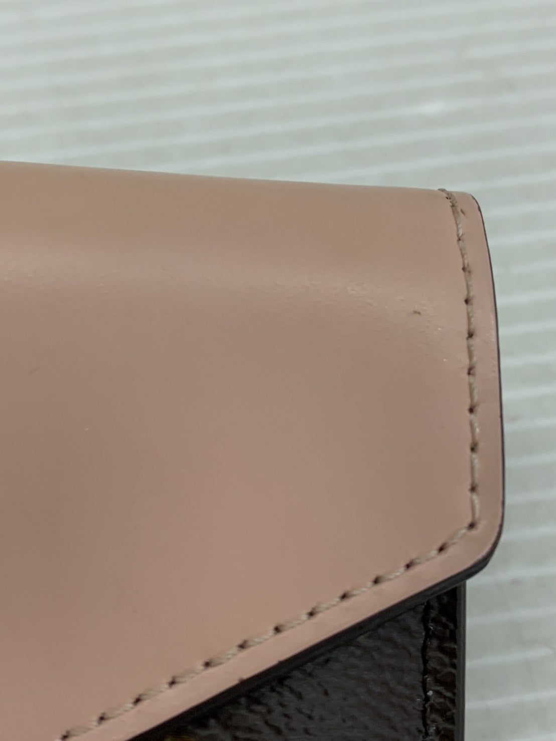 LOUIS VUITTON ポルトフォイユ・ゾエ ダミエ ローズバレリーヌ N60167