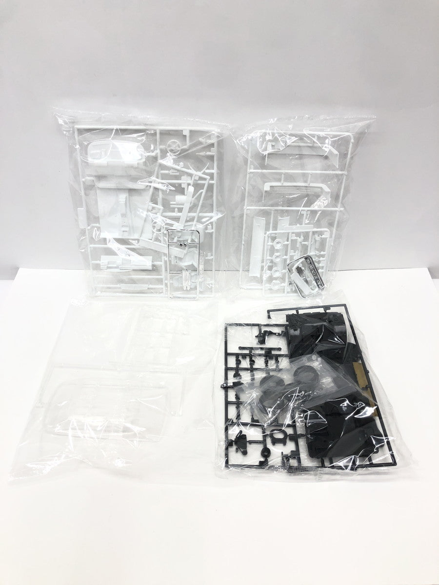 アオシマ 1/24 ザ・チューンドカー No.85 シーマ カープラモ・ミニ四駆
