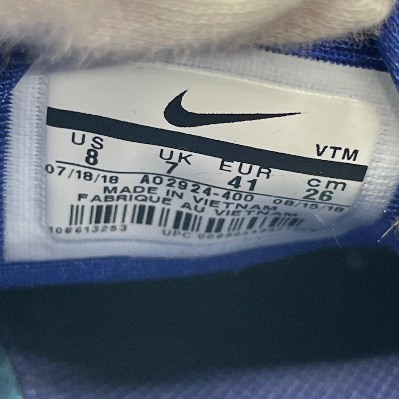スニーカー Air Max 720(26.0) 26cm (US8 UK7 1/2 EU42) グリーン
