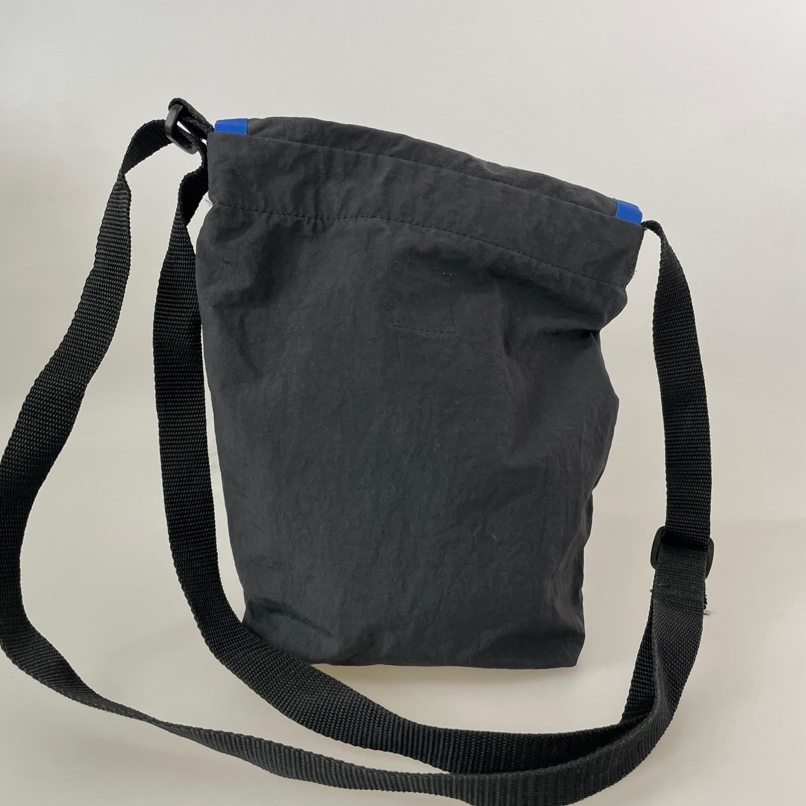 ショルダーバッグ wonderland Small Pocket サコッシュ ブラック