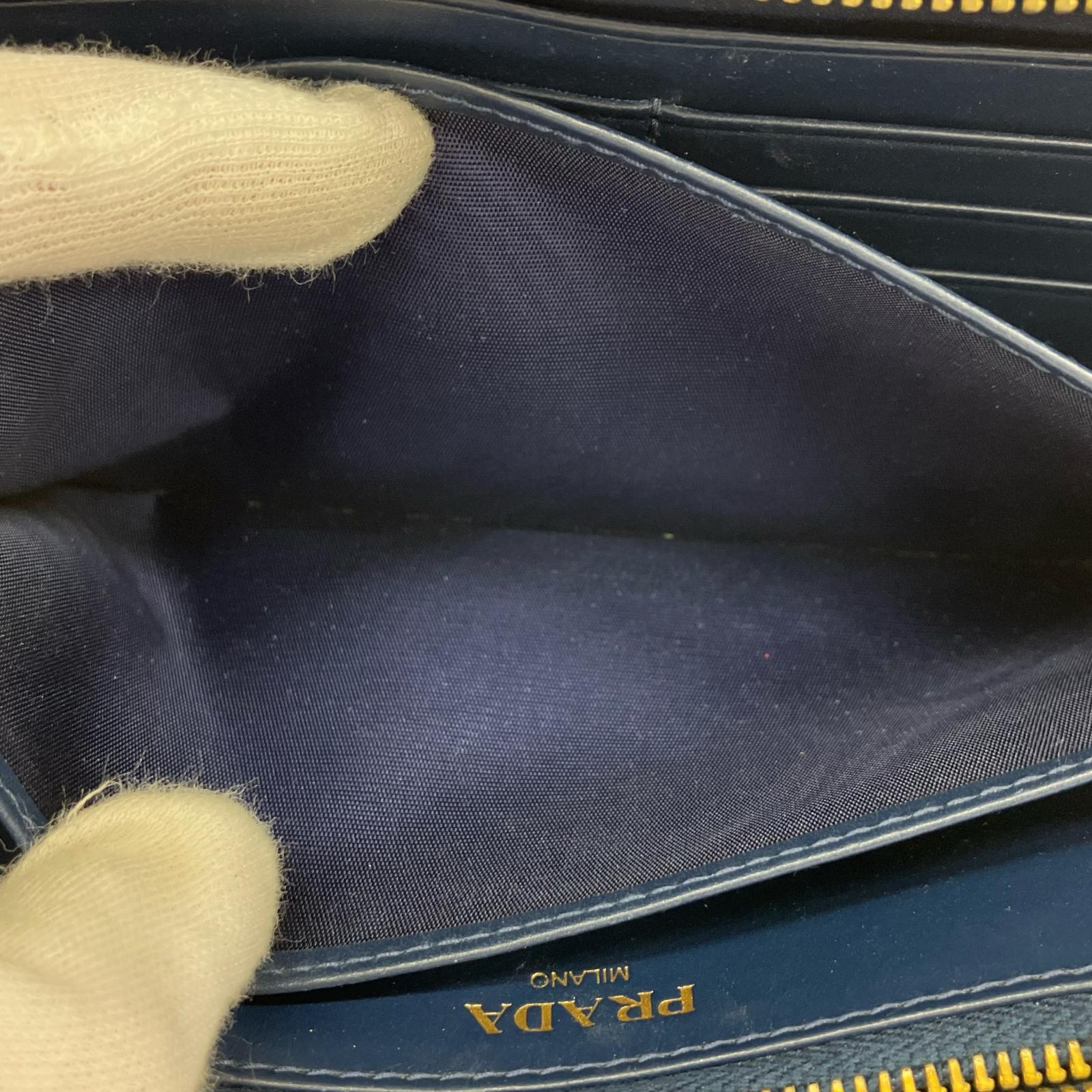 PRADA サフィアーノ レザー長財布