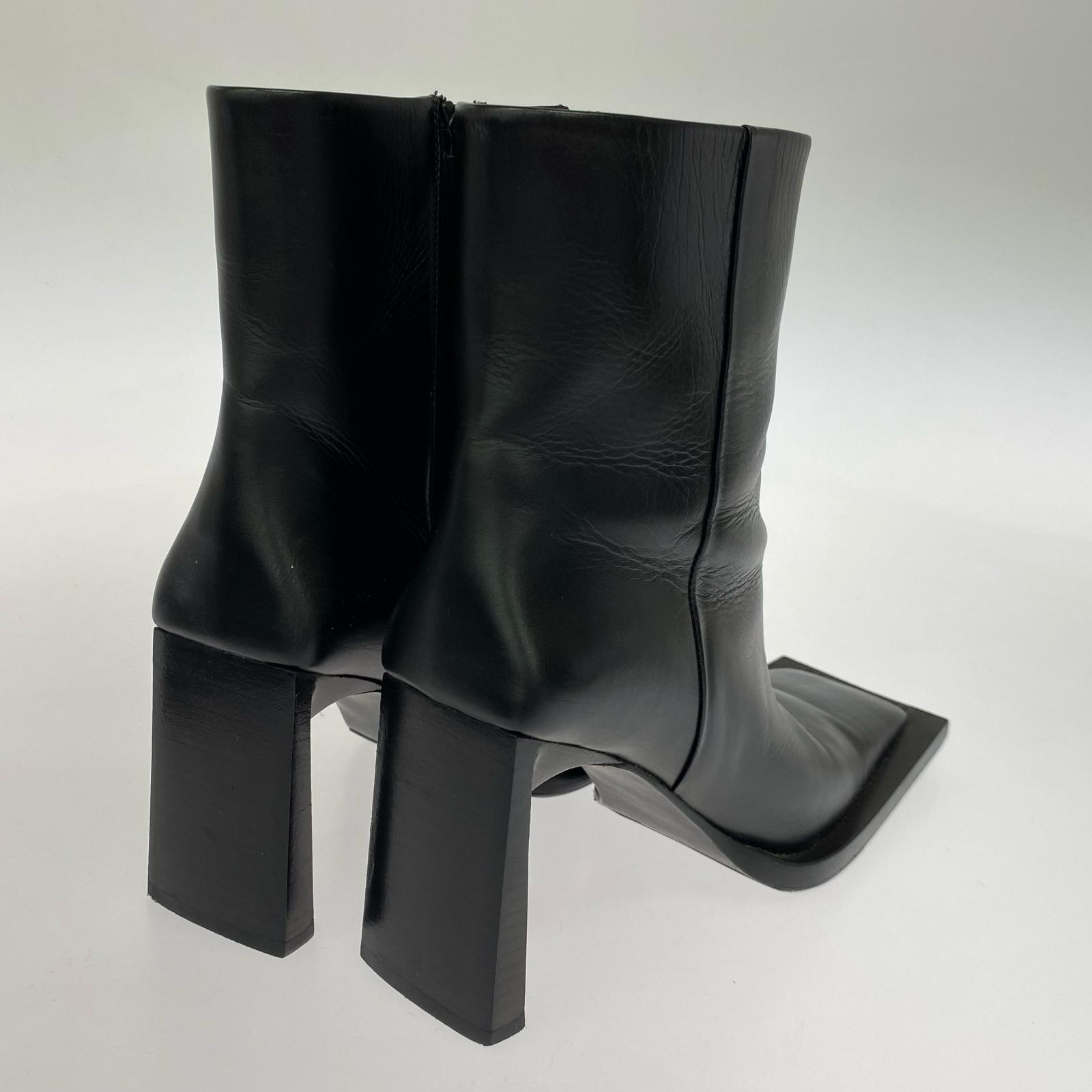 BALENCIAGA スクエアトゥーブーツ 36