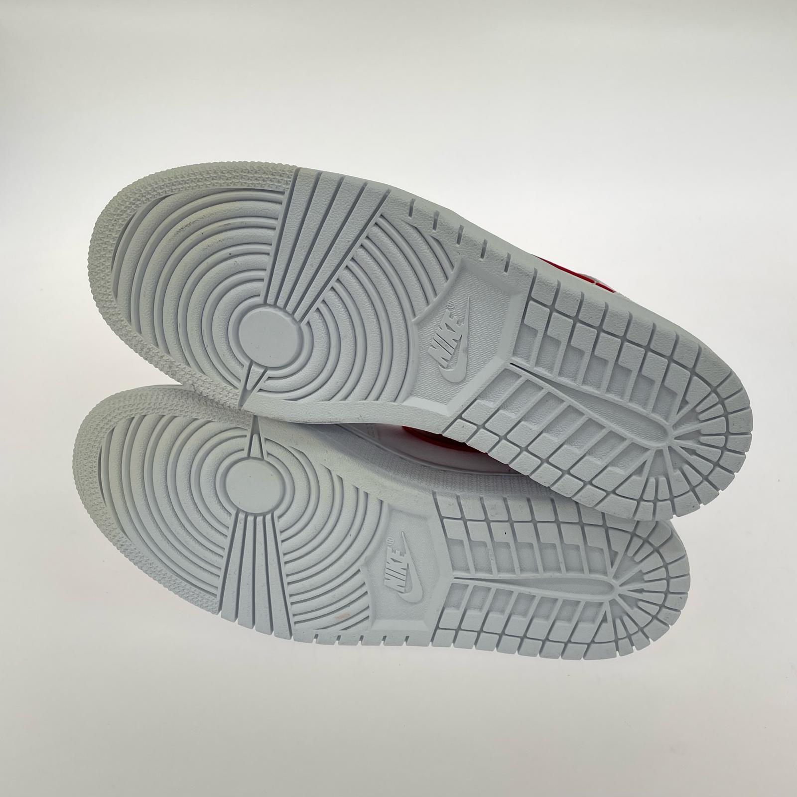 スニーカー WMNS AIR JORDAN 1 MID 25.0cm 25cm (US7 UK6 1/2 EU40) ホワイト