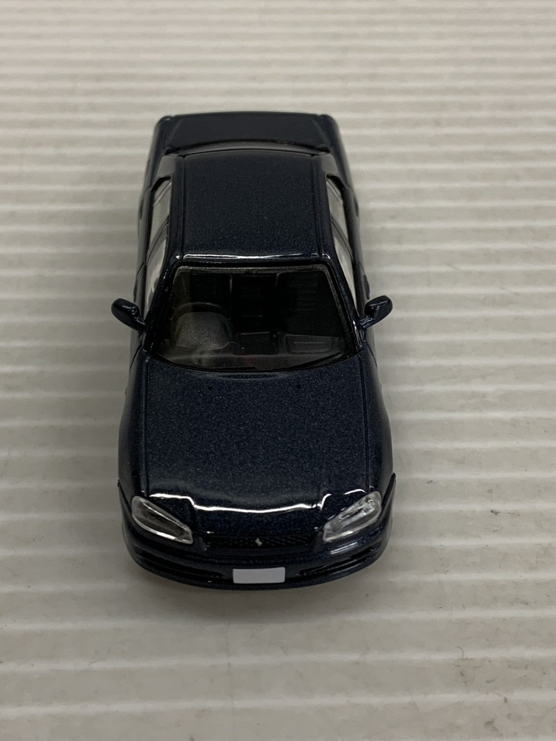 リミテッドヴィンテージネオ 日産 スカイライン 4ドアスポーツセダン トミカ
